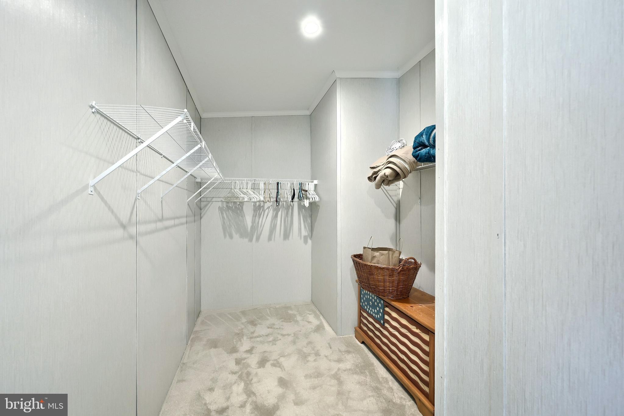 CRESTVIEW ACRES MHP - Residential