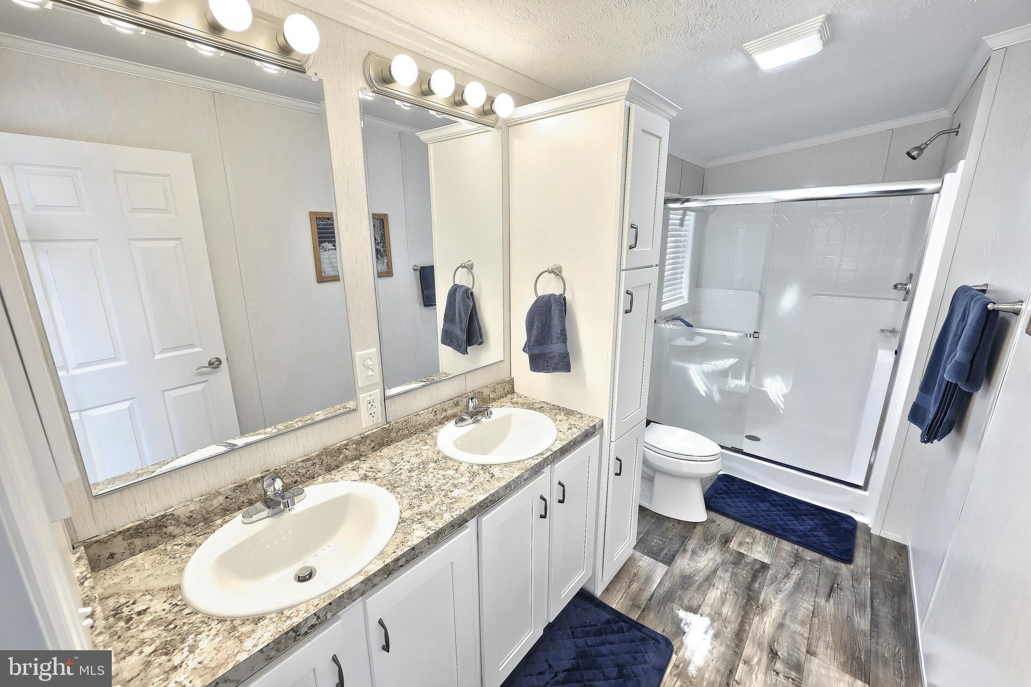 CRESTVIEW ACRES MHP - Residential