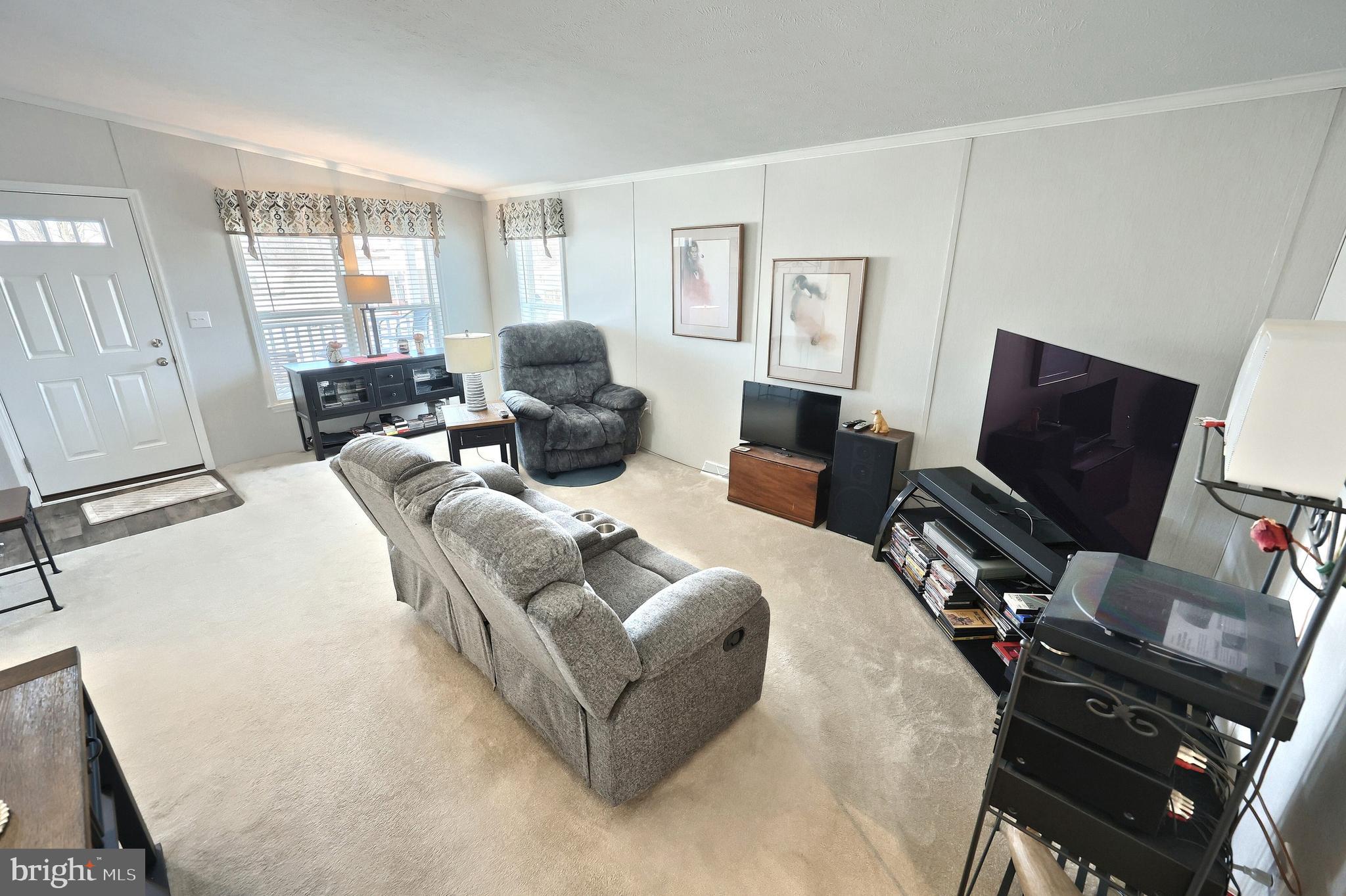 CRESTVIEW ACRES MHP - Residential