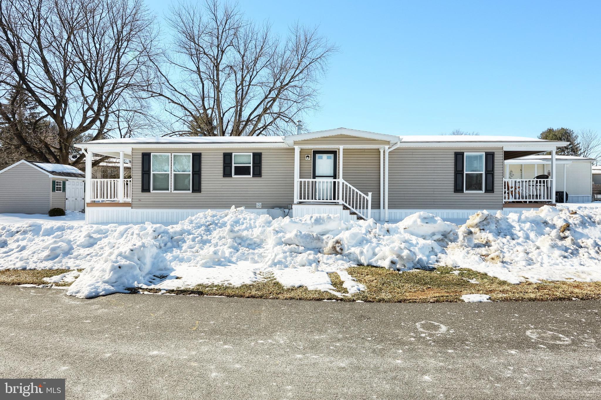 CRESTVIEW ACRES MHP - Residential