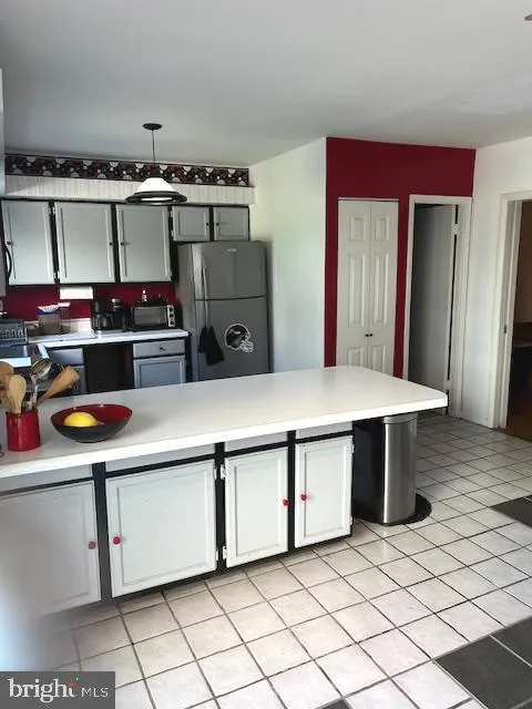 Baltimore, Maryland 21210, United States, 3 Bedrooms Bedrooms, ,4 BathroomsBathrooms,Residential,Contingent,50124