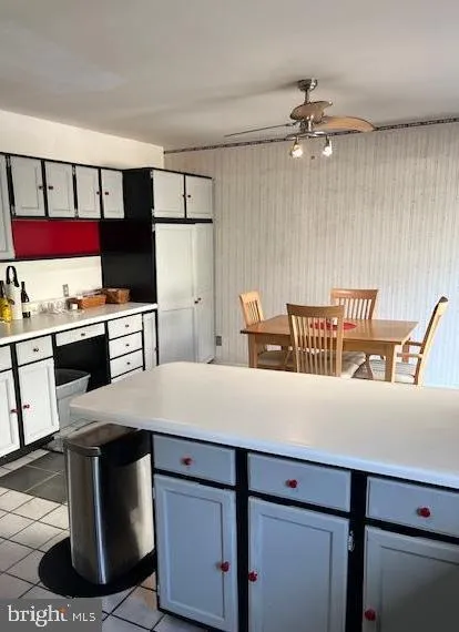 Baltimore, Maryland 21210, United States, 3 Bedrooms Bedrooms, ,4 BathroomsBathrooms,Residential,Contingent,50124