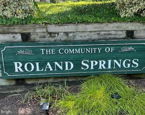 Baltimore, Maryland 21210, United States, 3 Bedrooms Bedrooms, ,4 BathroomsBathrooms,Residential,Contingent,50124