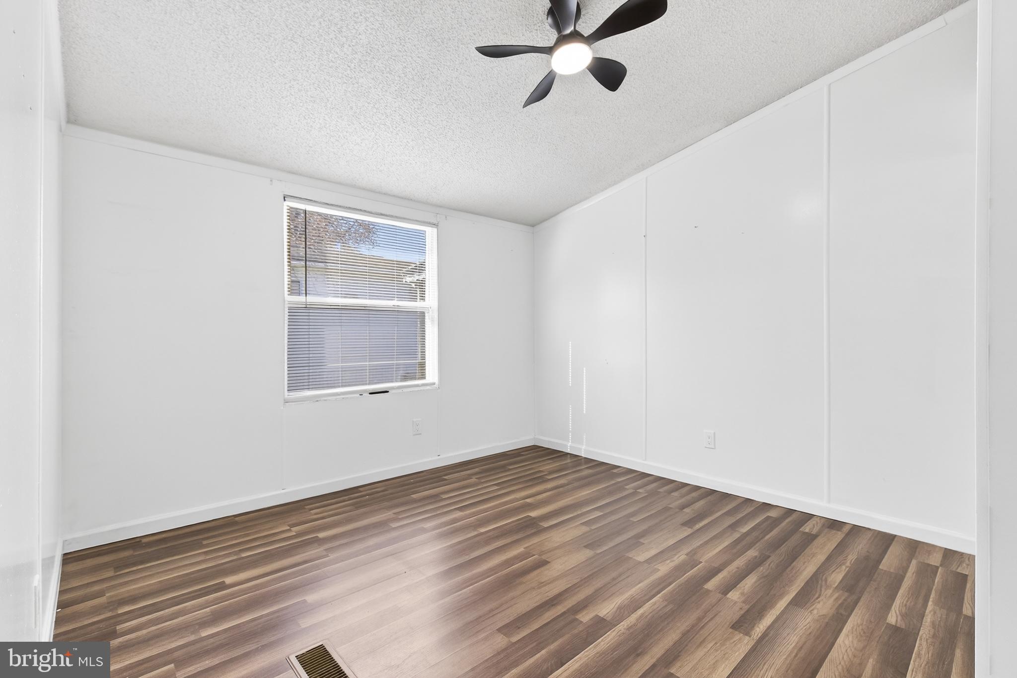 PHEASANT RIDGE MHP - Residential