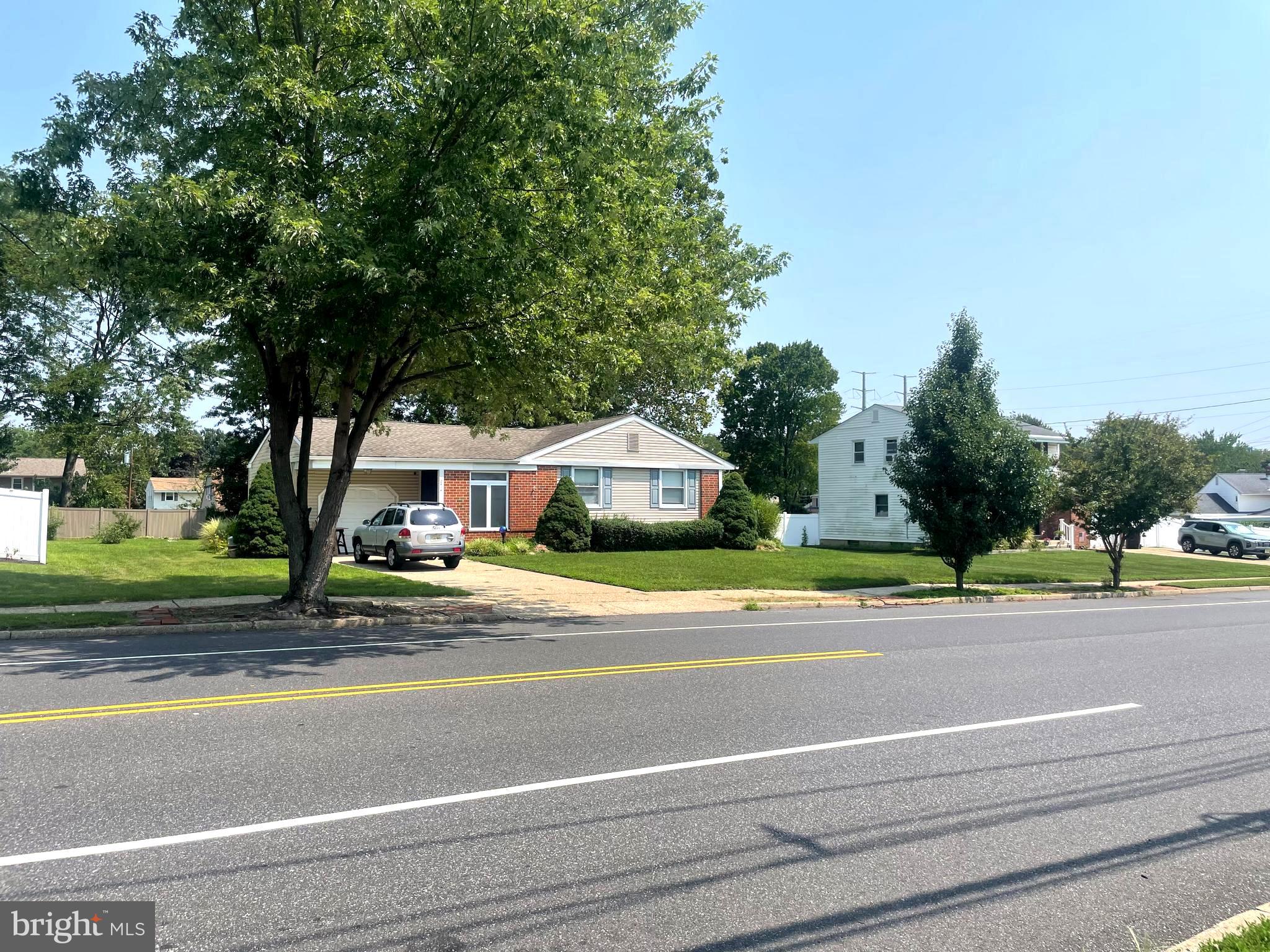 2414 NEW ALBANY ROAD