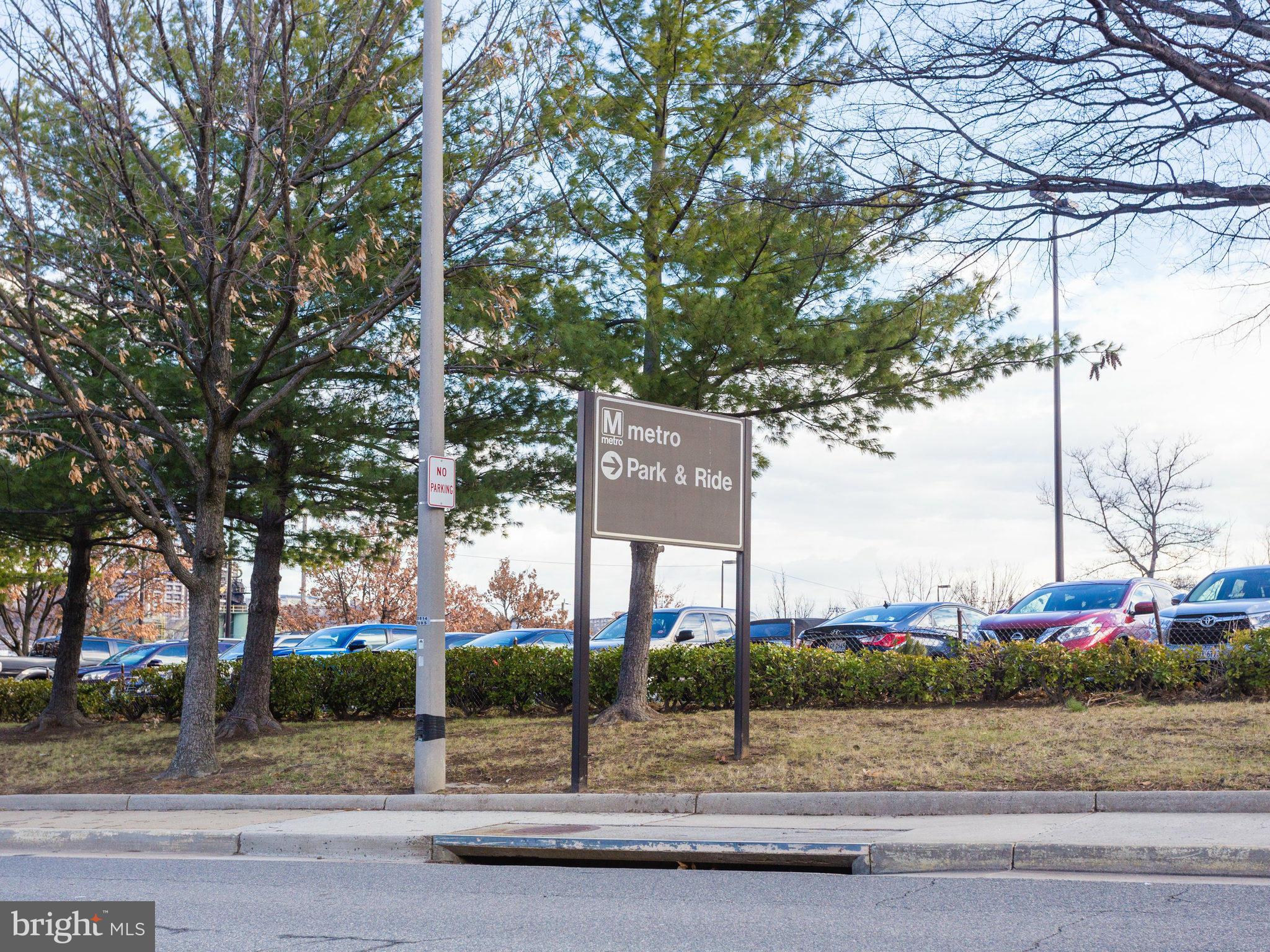 SUMMERS GROVE - Residential