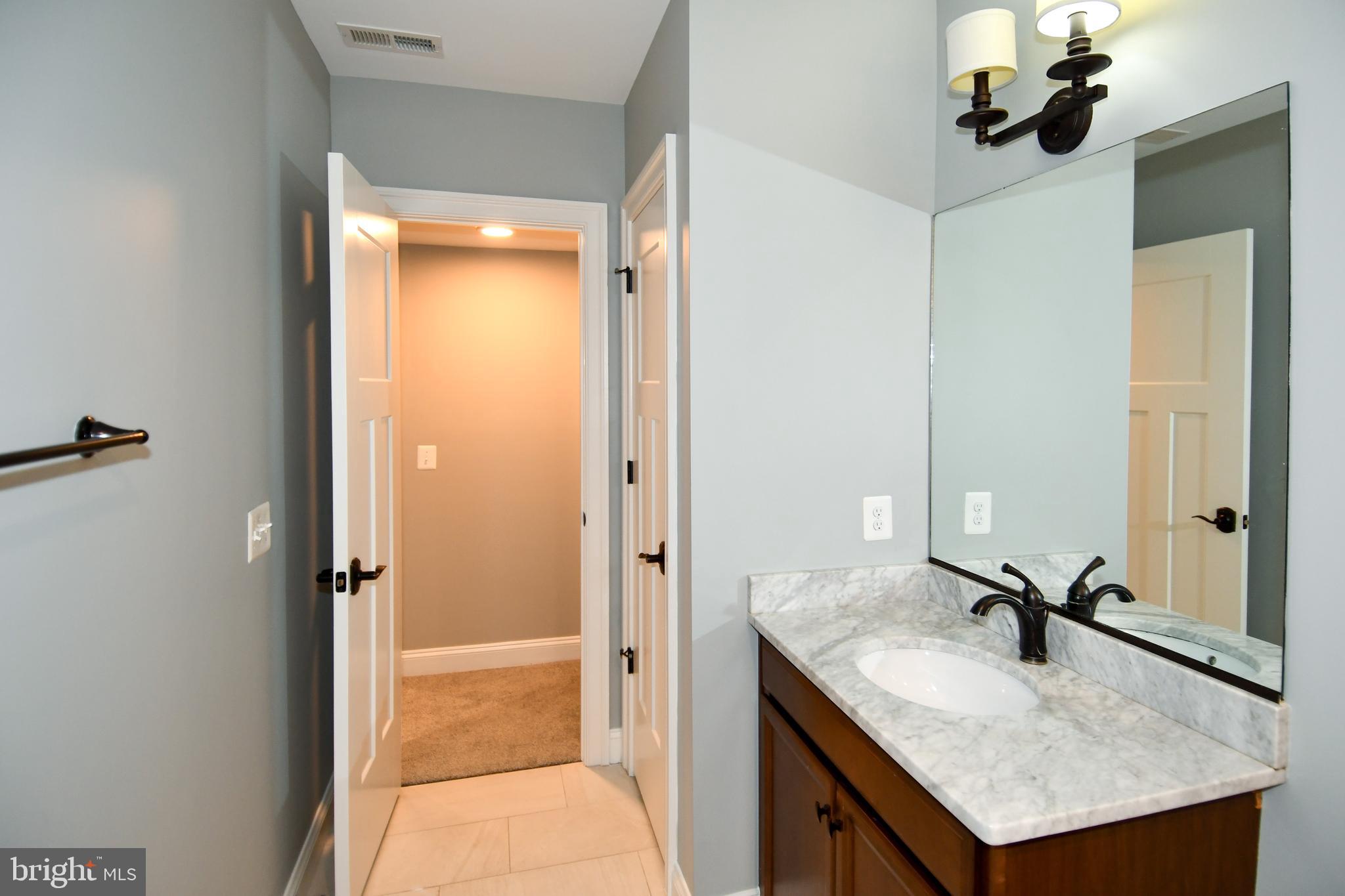 ABINGDON COURT - Residential Lease