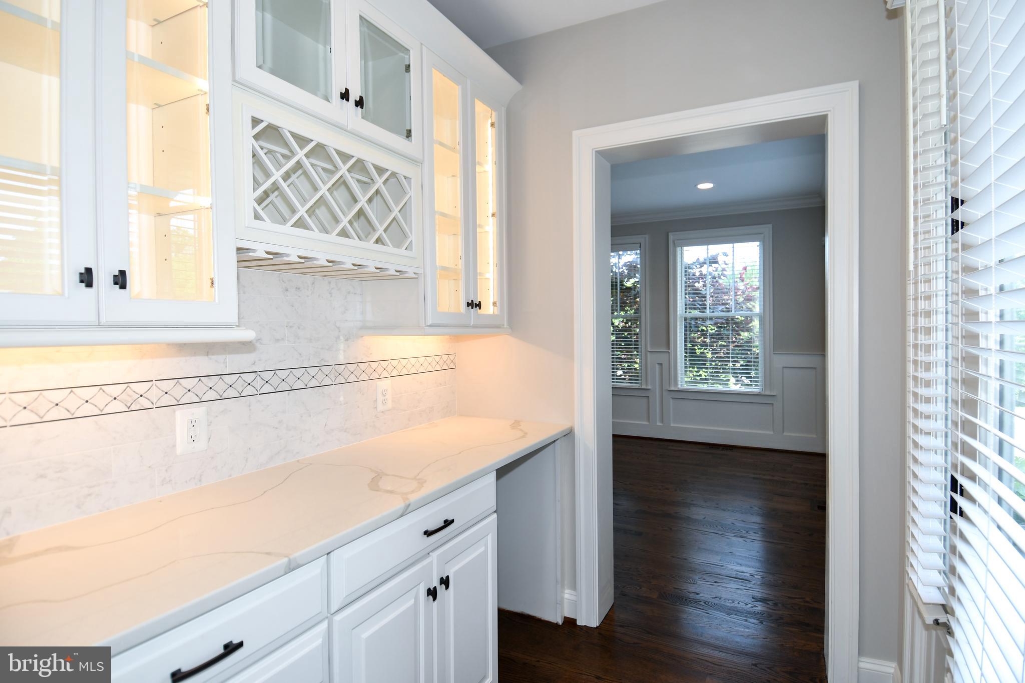 ABINGDON COURT - Residential Lease