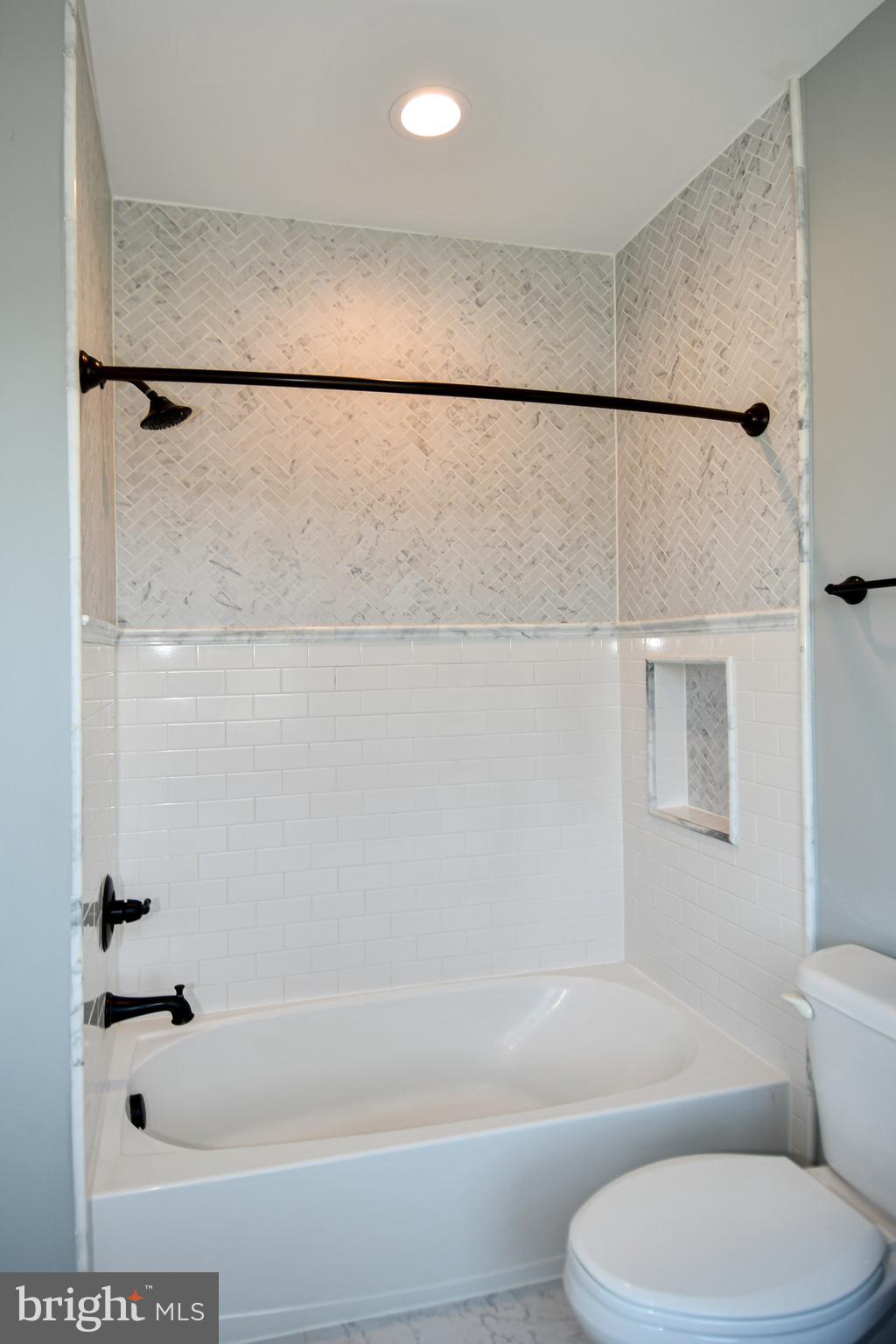 ABINGDON COURT - Residential Lease