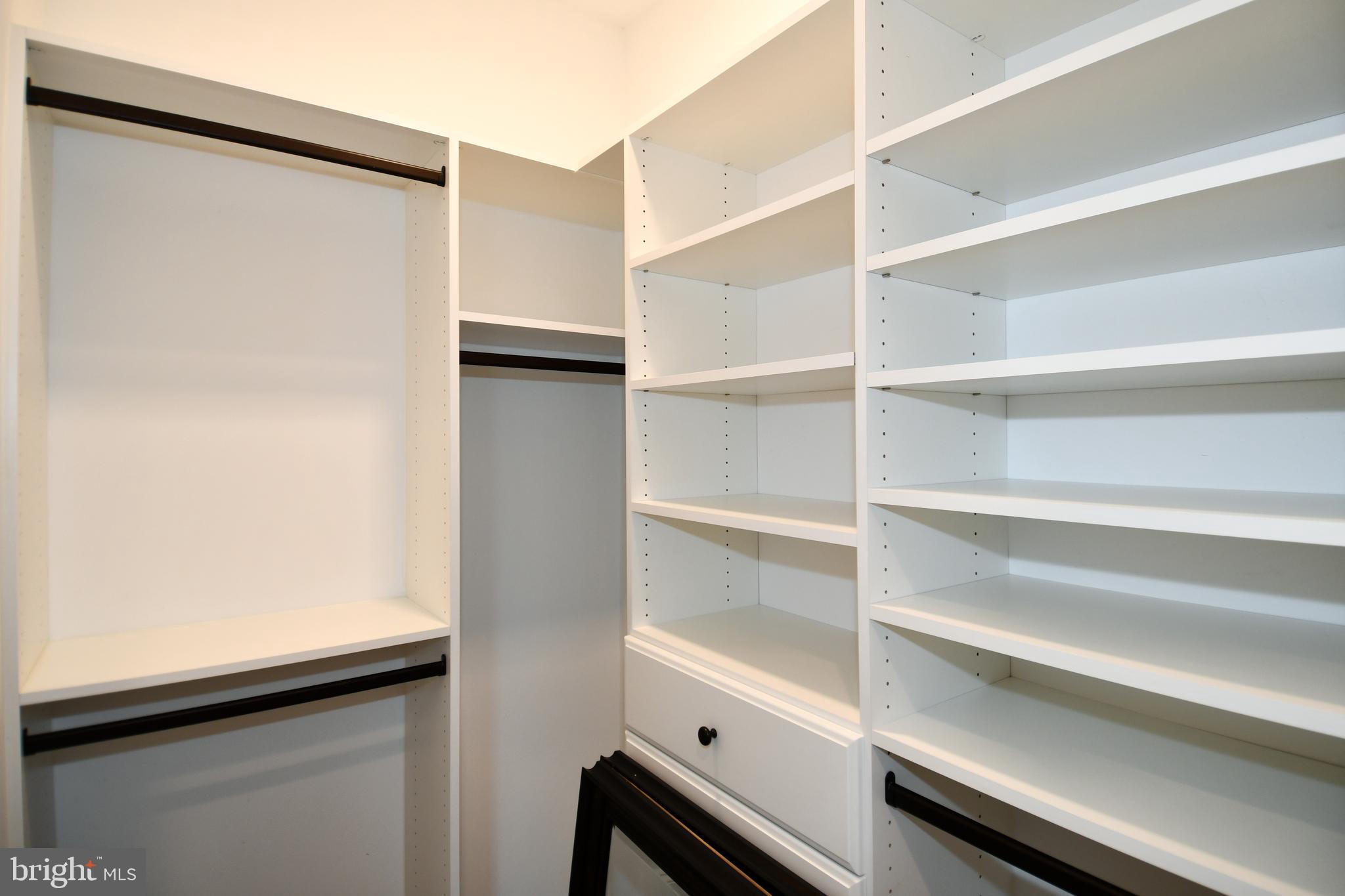 ABINGDON COURT - Residential Lease