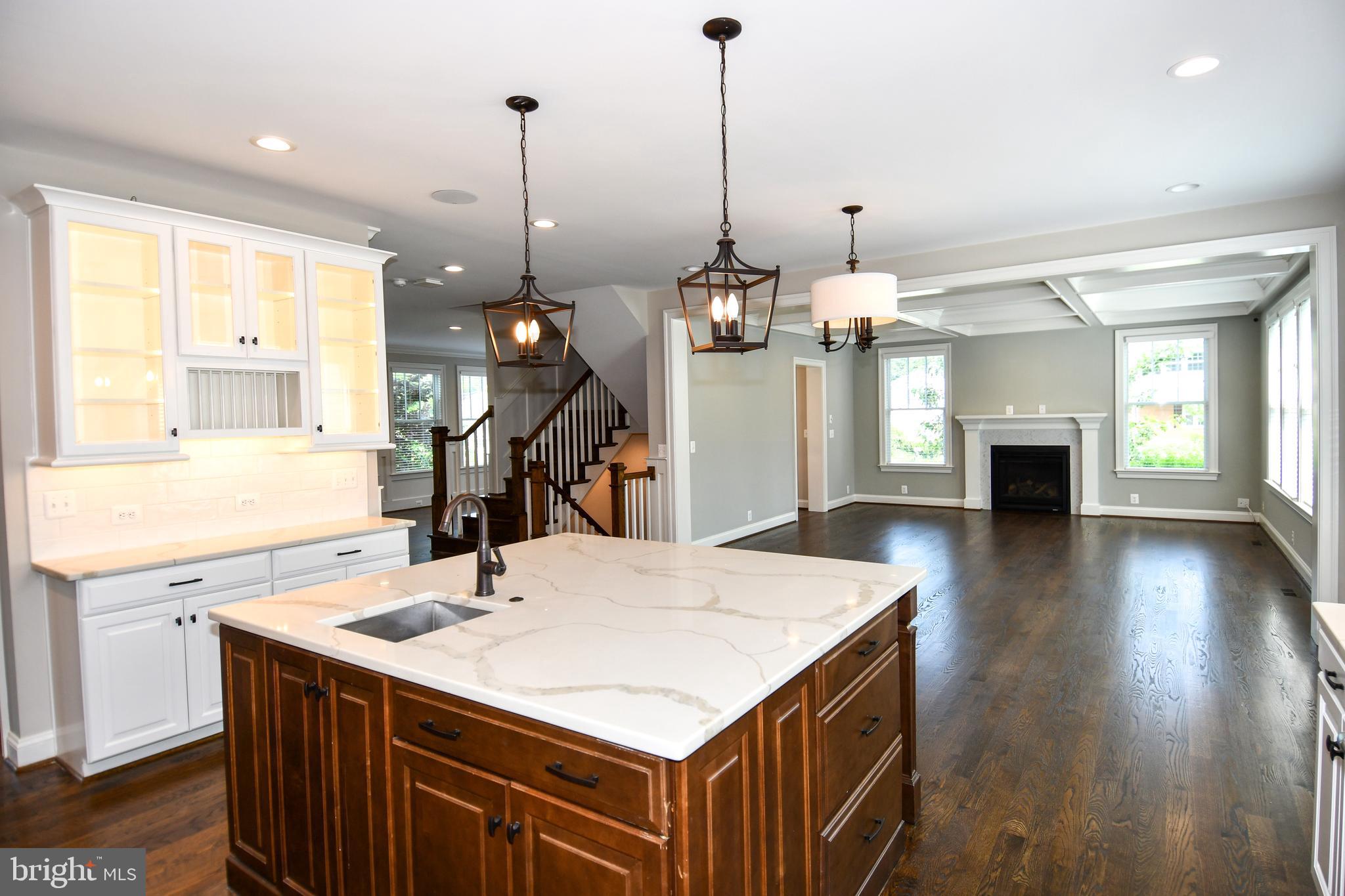 ABINGDON COURT - Residential Lease