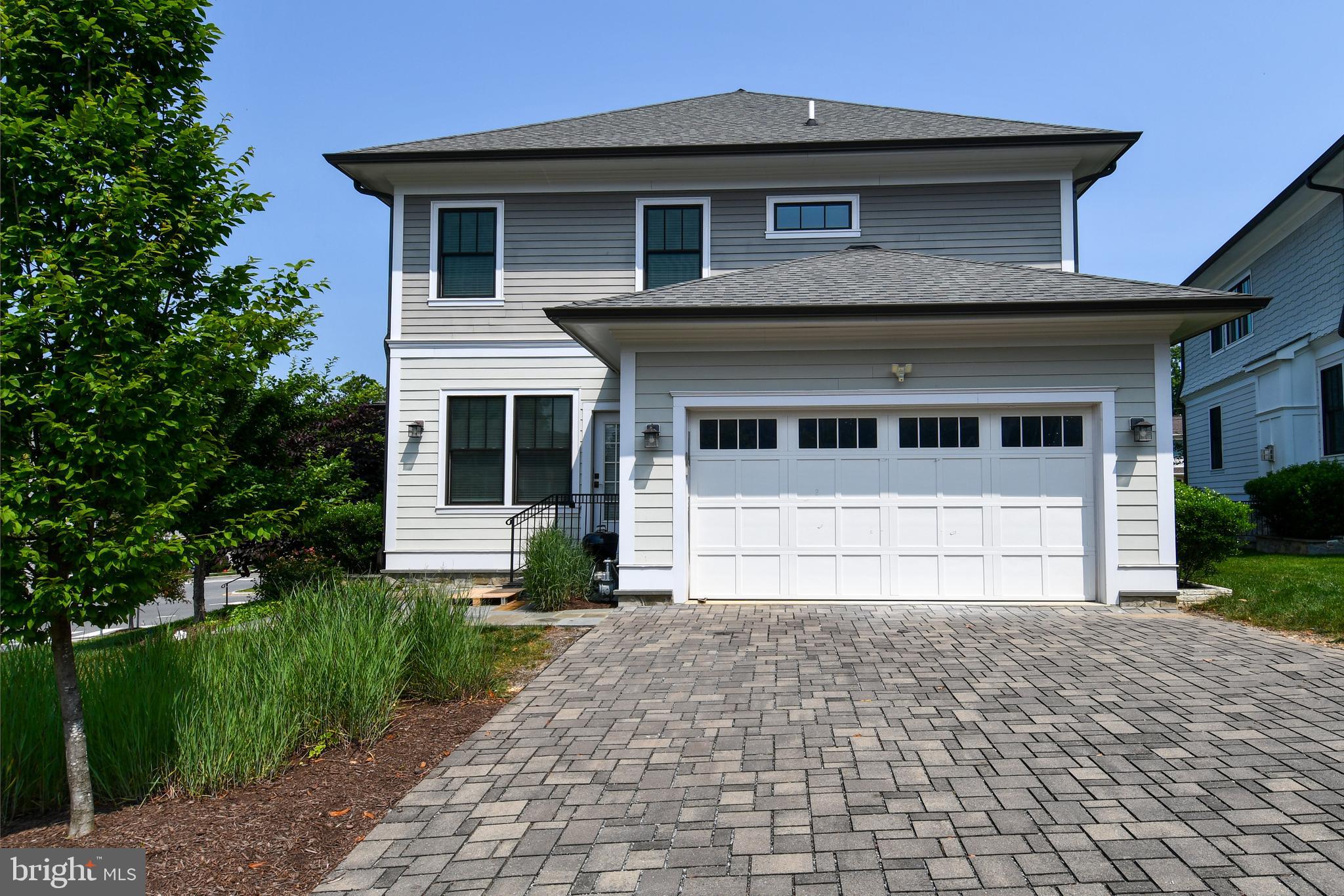 ABINGDON COURT - Residential Lease