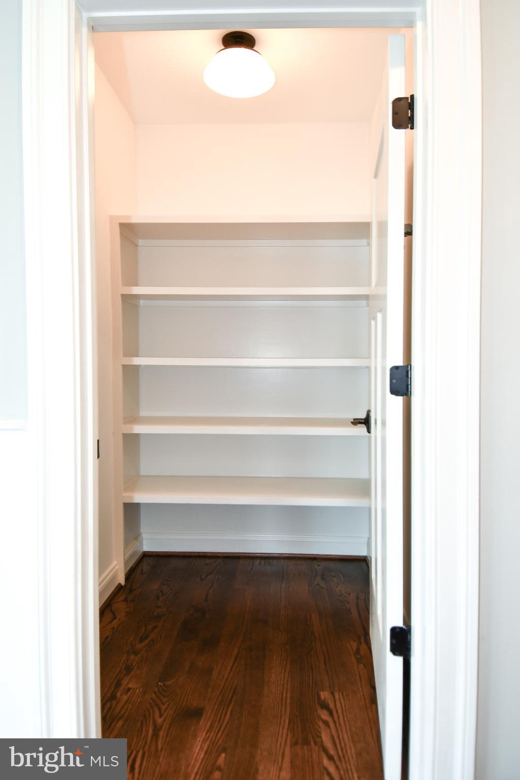 ABINGDON COURT - Residential Lease