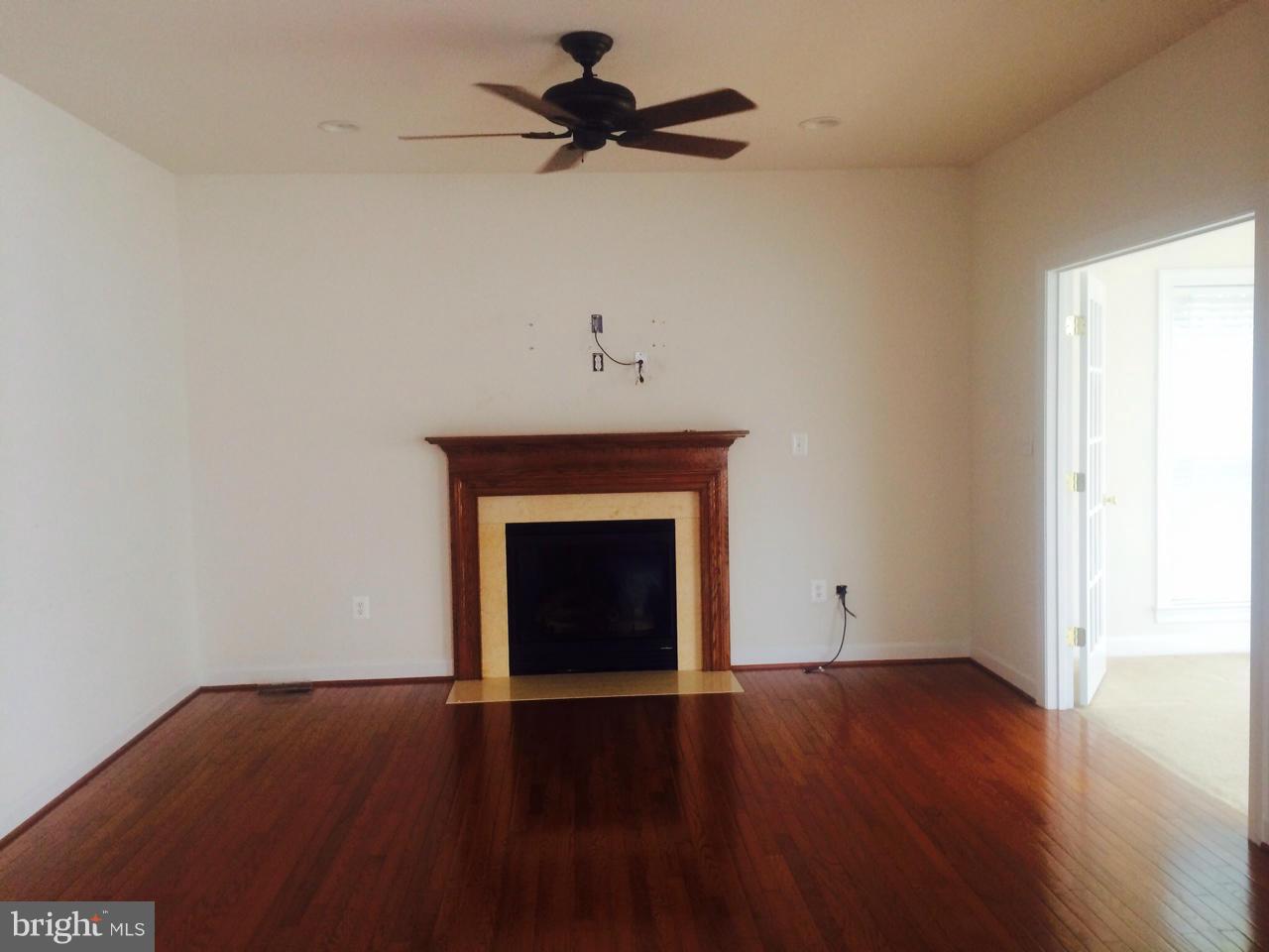 MONTICELLO - Residential Lease