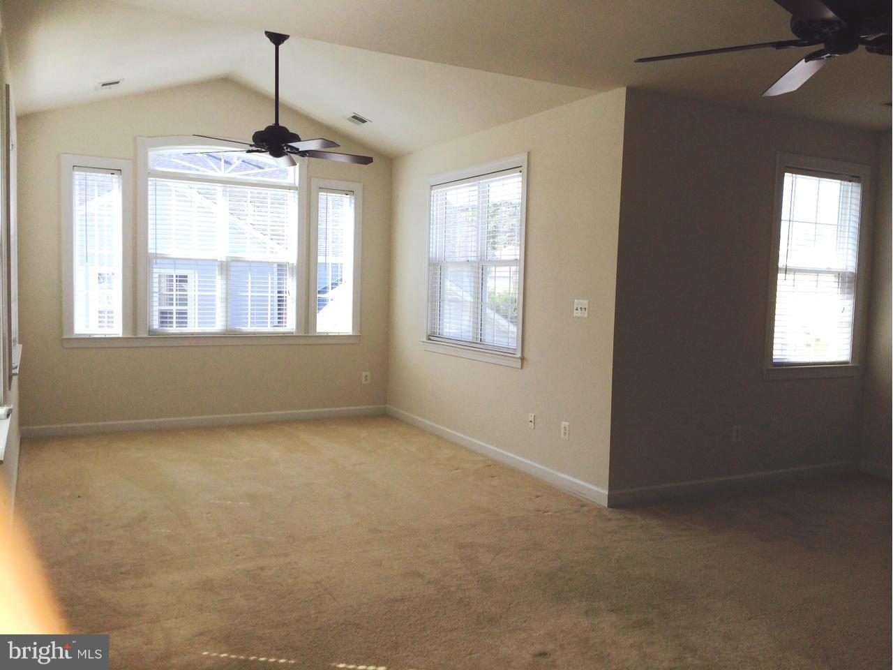 MONTICELLO - Residential Lease