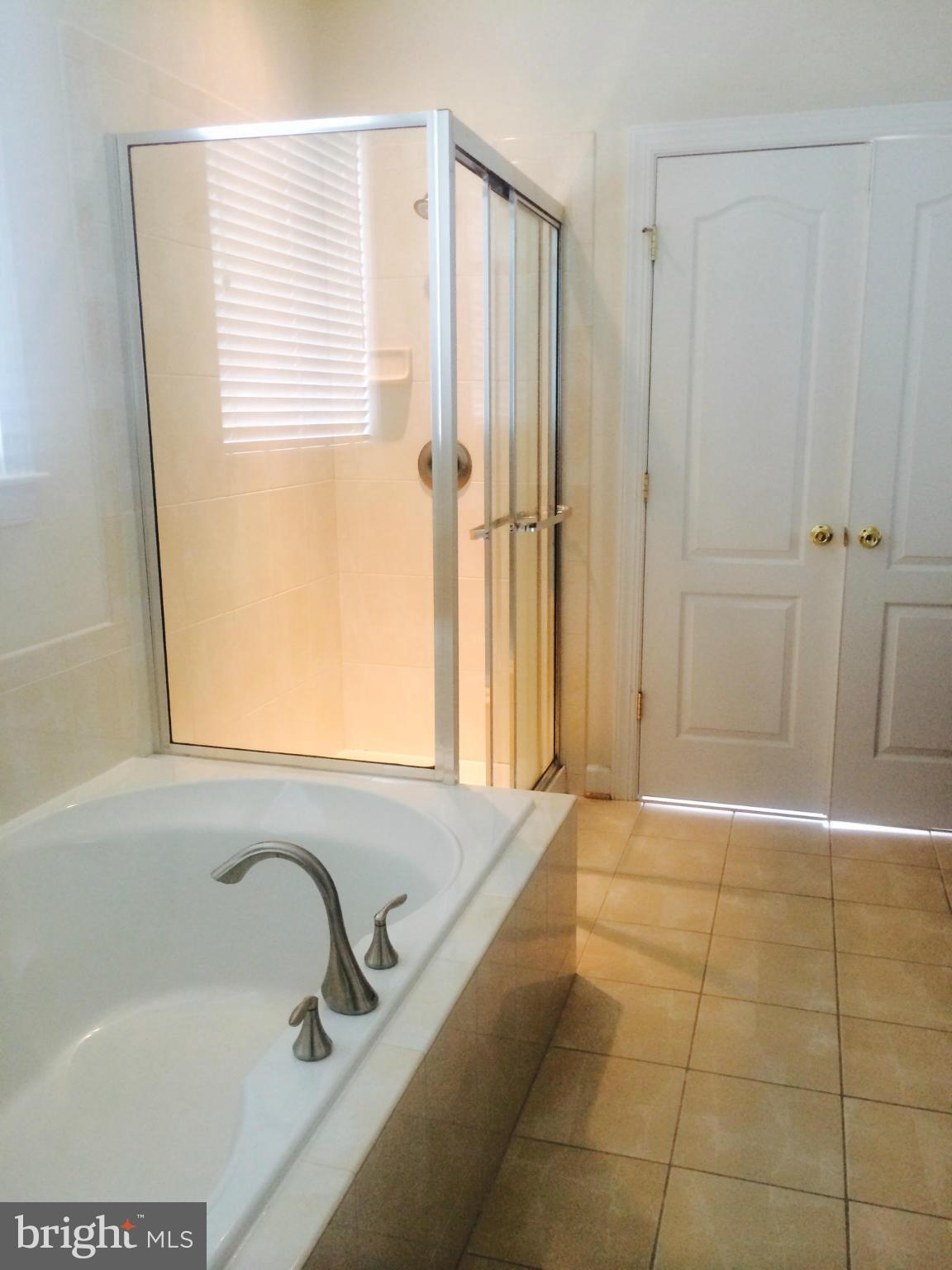 MONTICELLO - Residential Lease