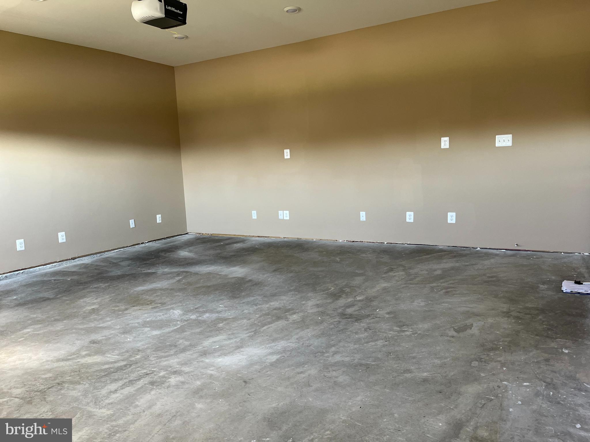 BROOKFIELD ON THE POTOMAC - Residential Lease