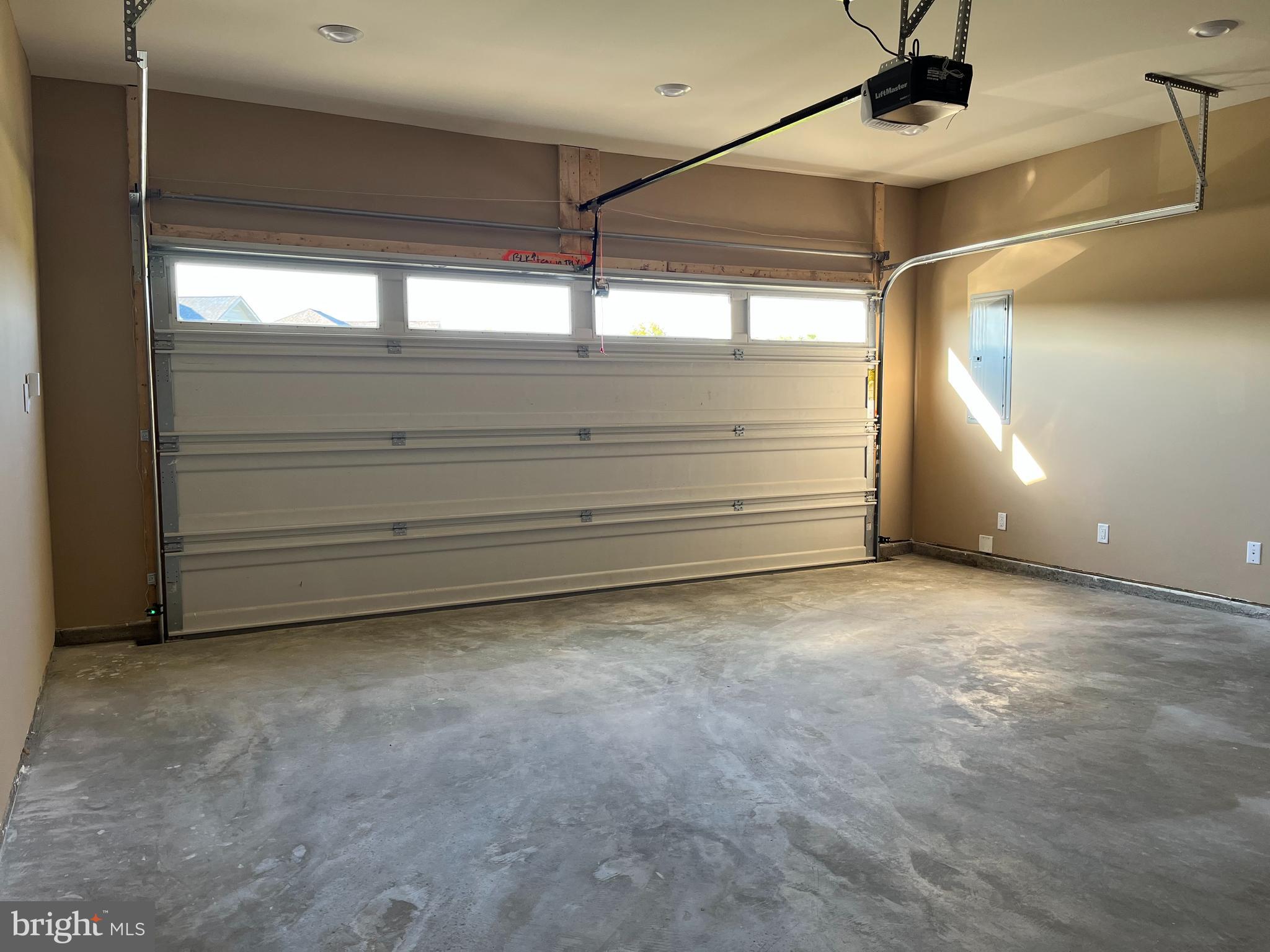 BROOKFIELD ON THE POTOMAC - Residential Lease