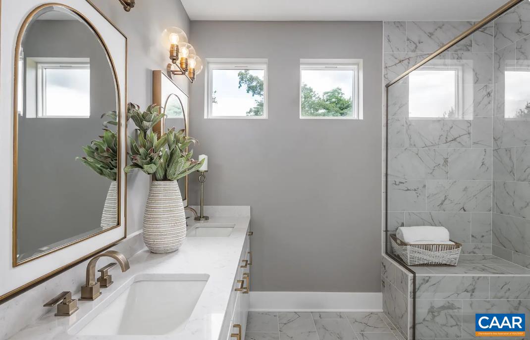 SILVER CREEK - Residential