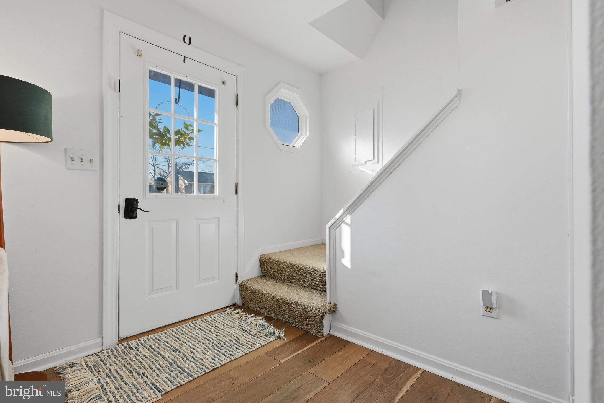 WOODLAND BEACH - Residential