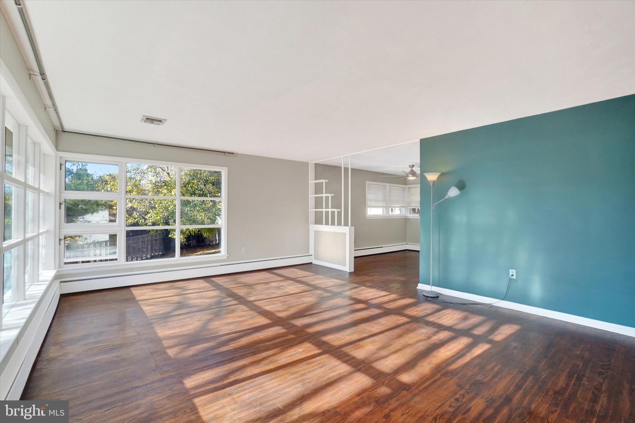 MIDLAND-HOLLYWOOD - Residential