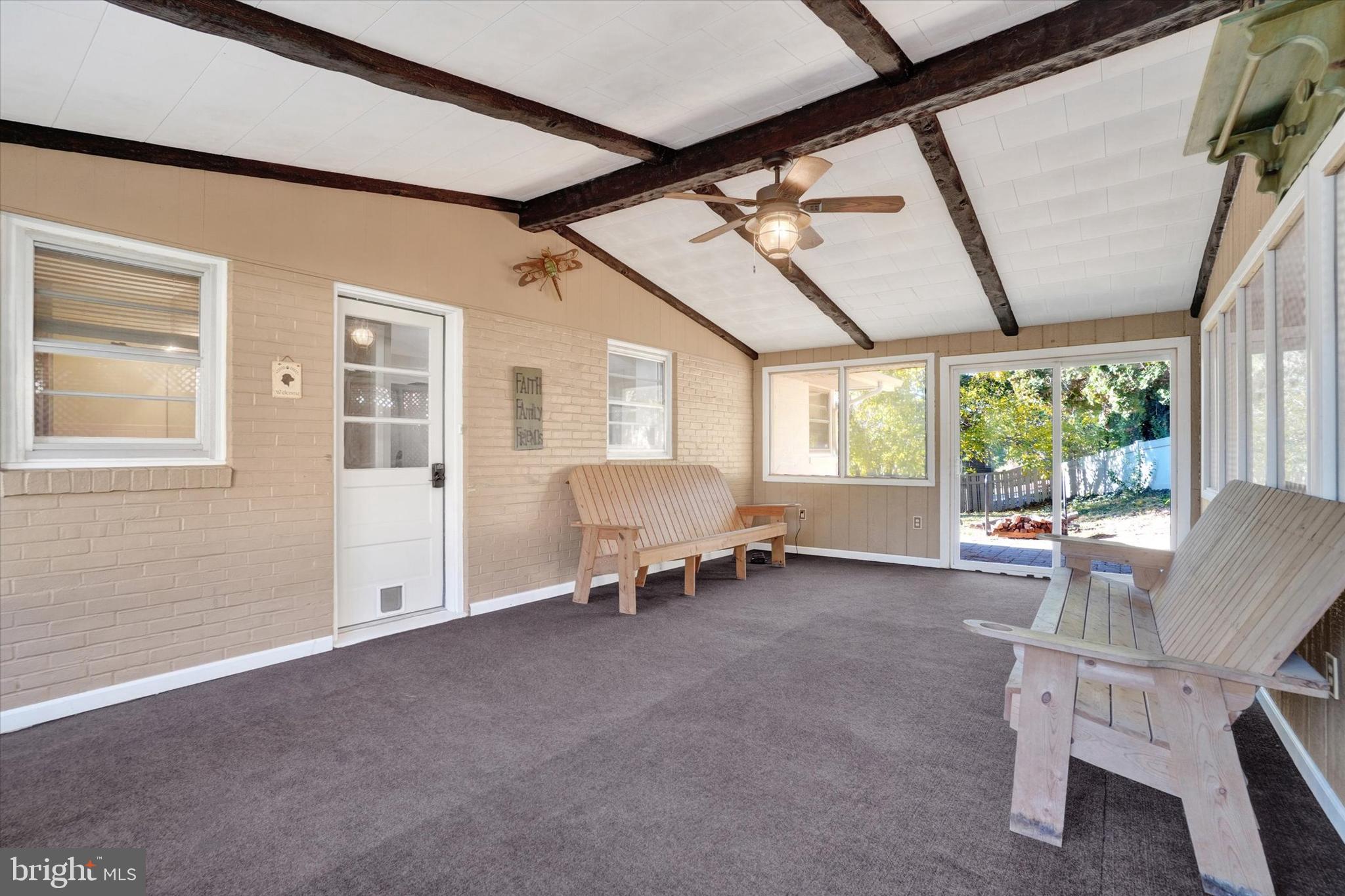 MIDLAND-HOLLYWOOD - Residential