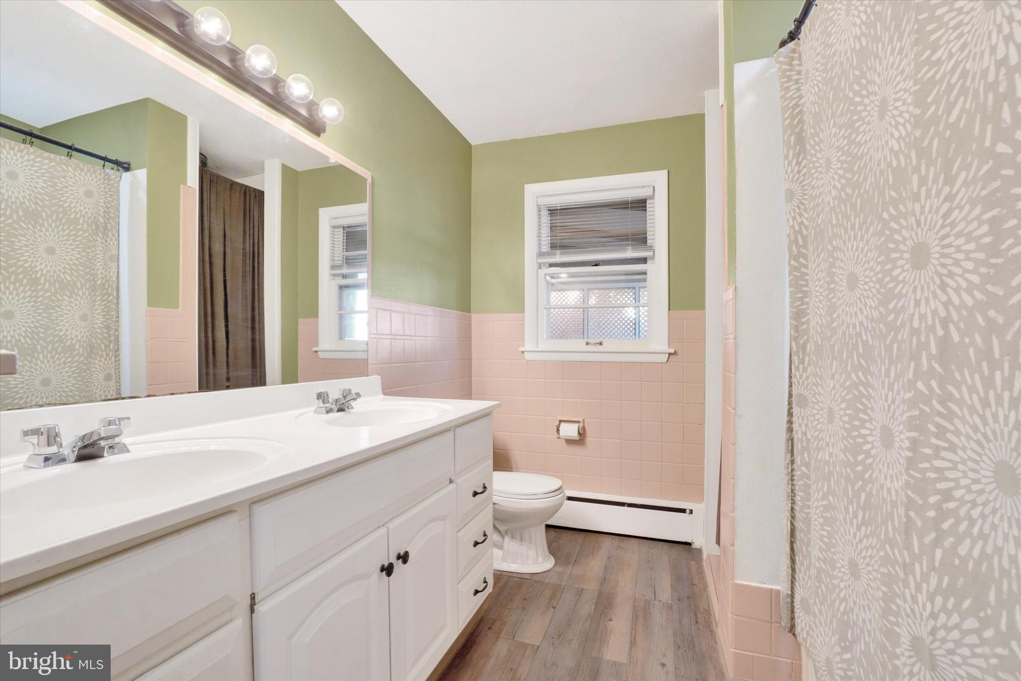 MIDLAND-HOLLYWOOD - Residential