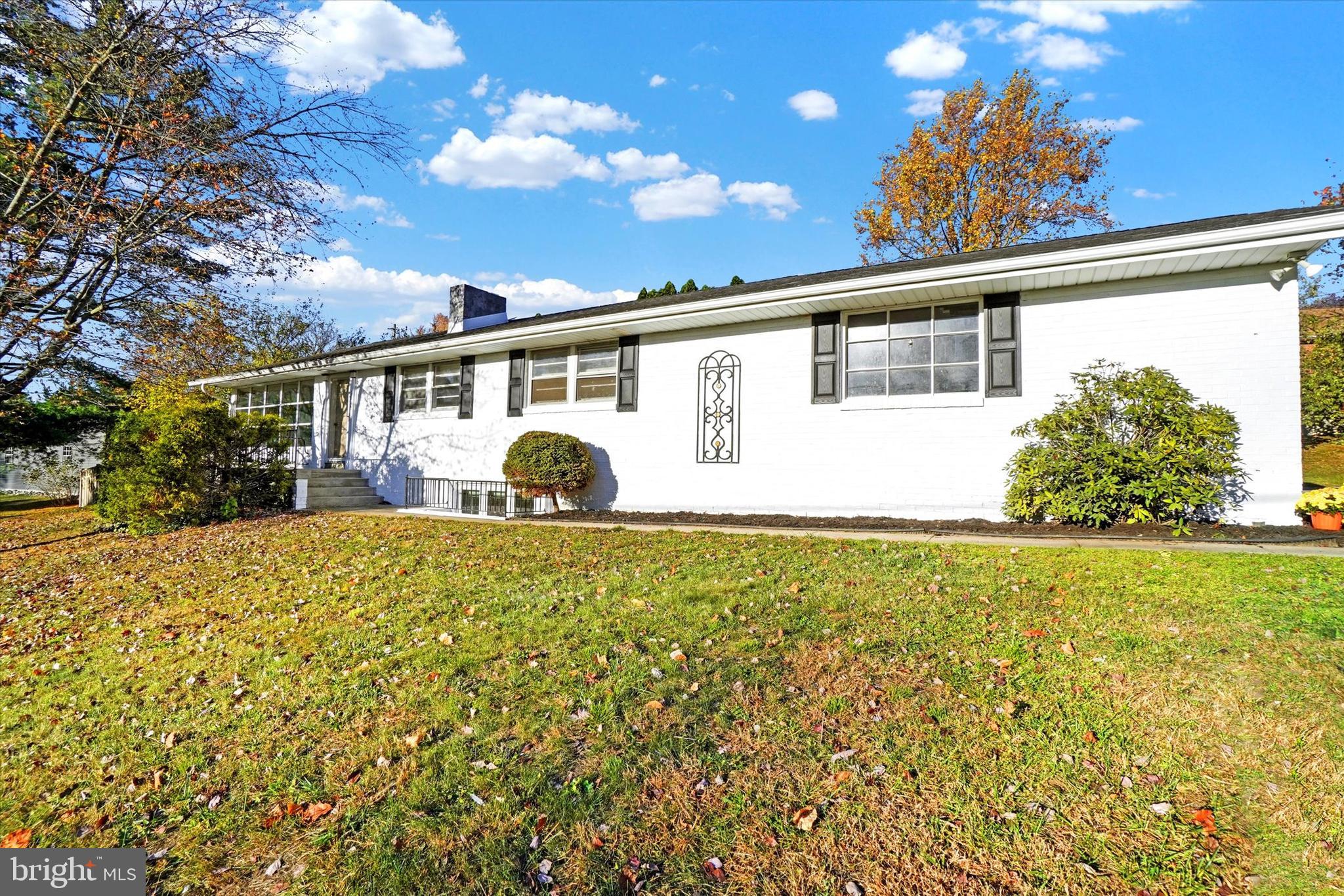 MIDLAND-HOLLYWOOD - Residential