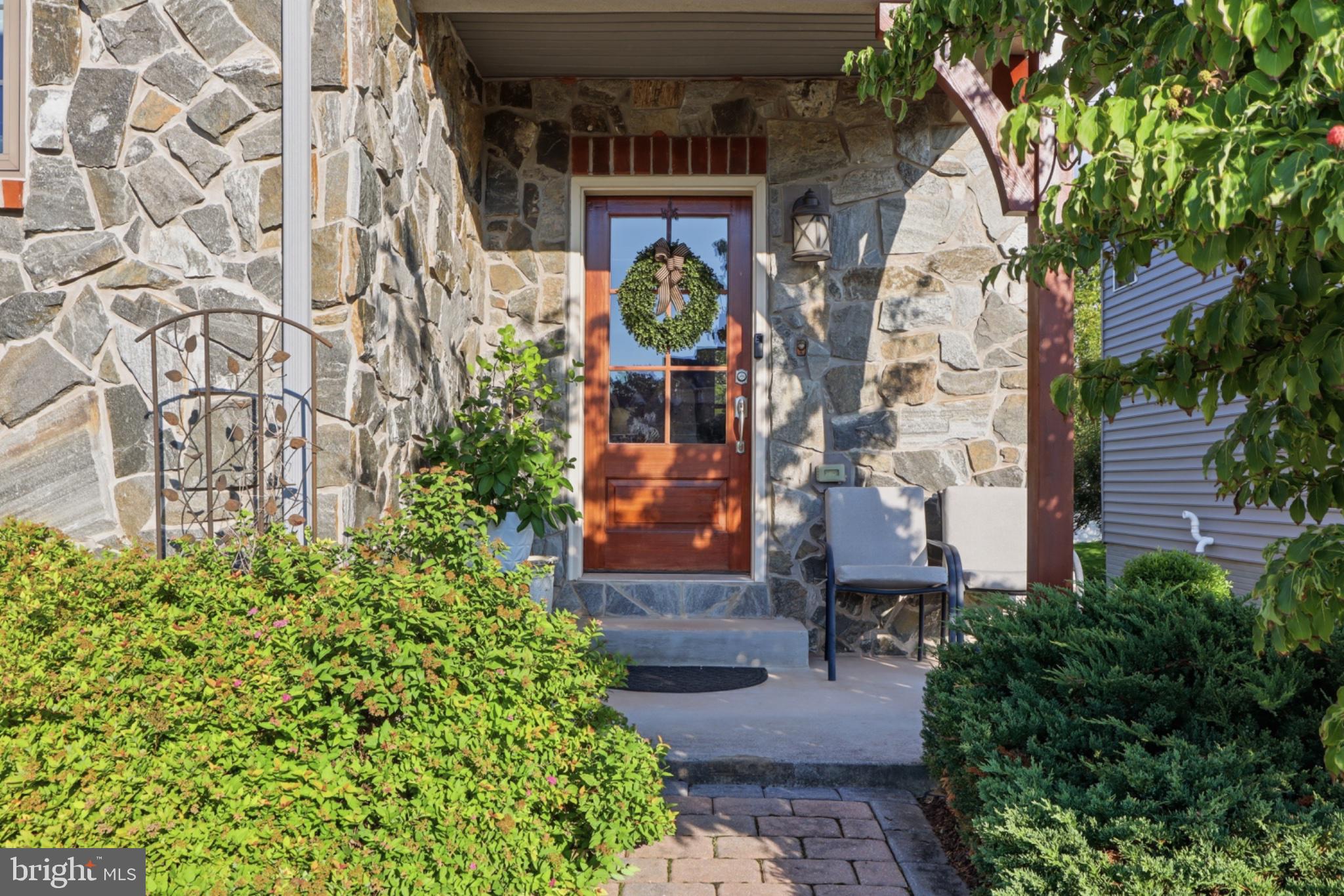 106 BROOKSIDE LANE