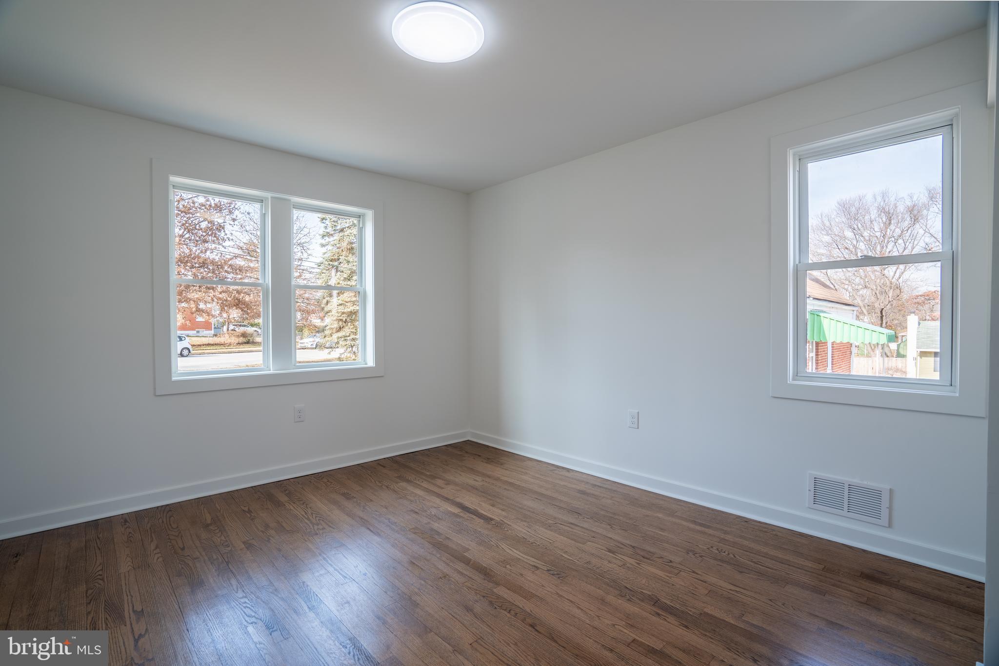 GARDENVILLE - Residential