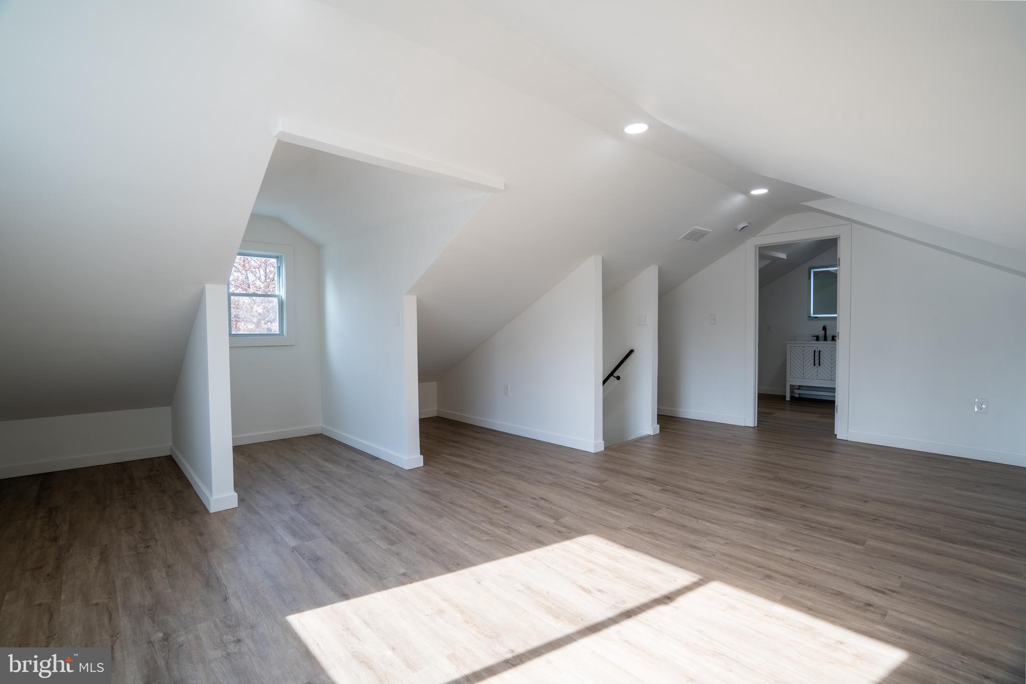 GARDENVILLE - Residential