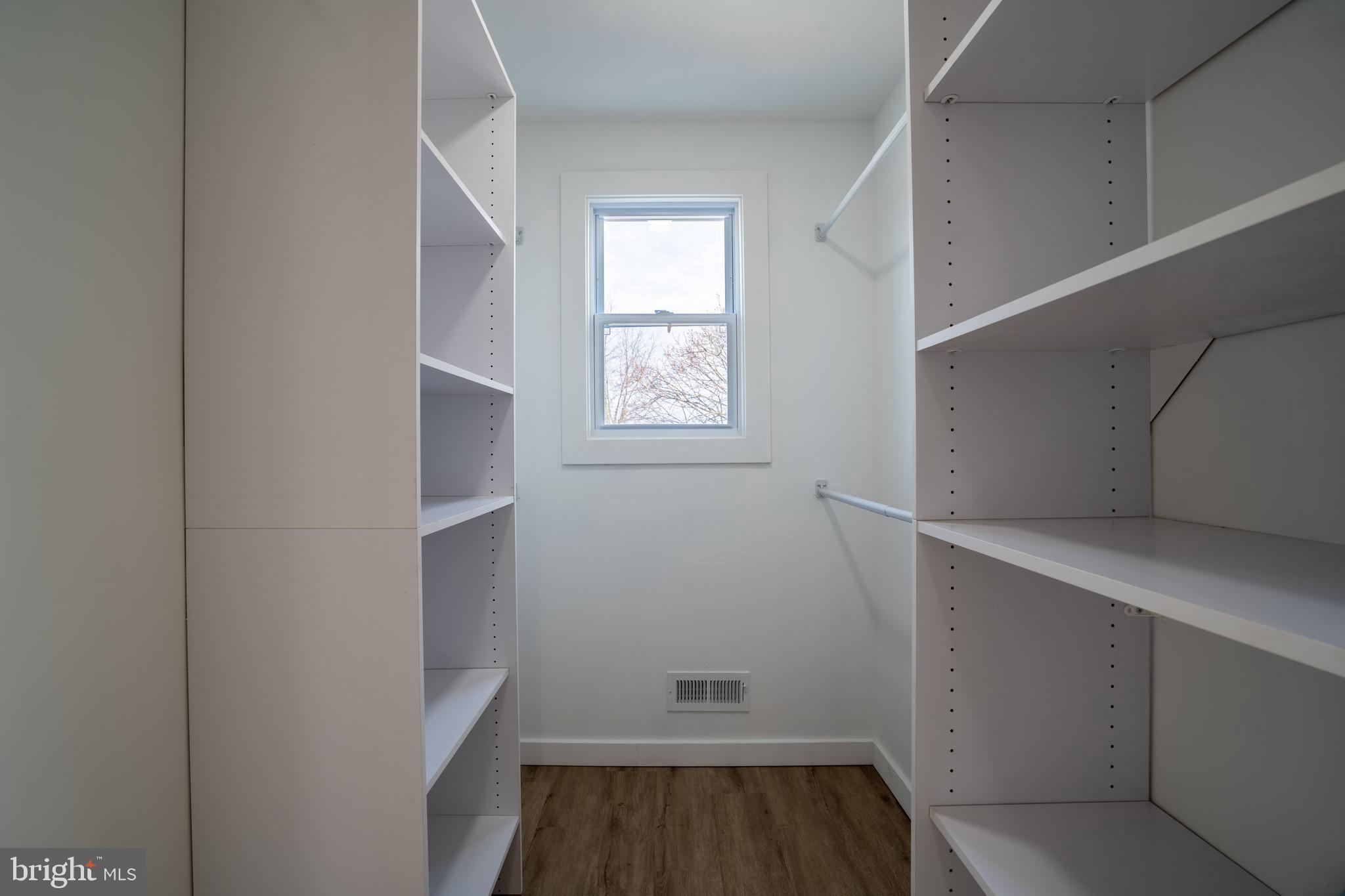 GARDENVILLE - Residential