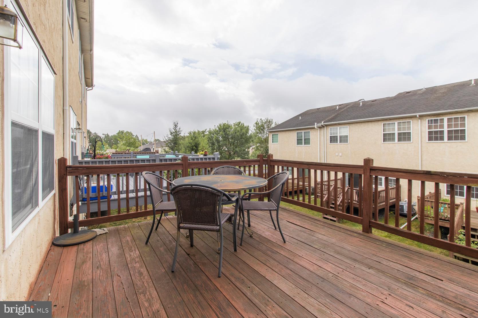 MONROE COURT - Residential Lease