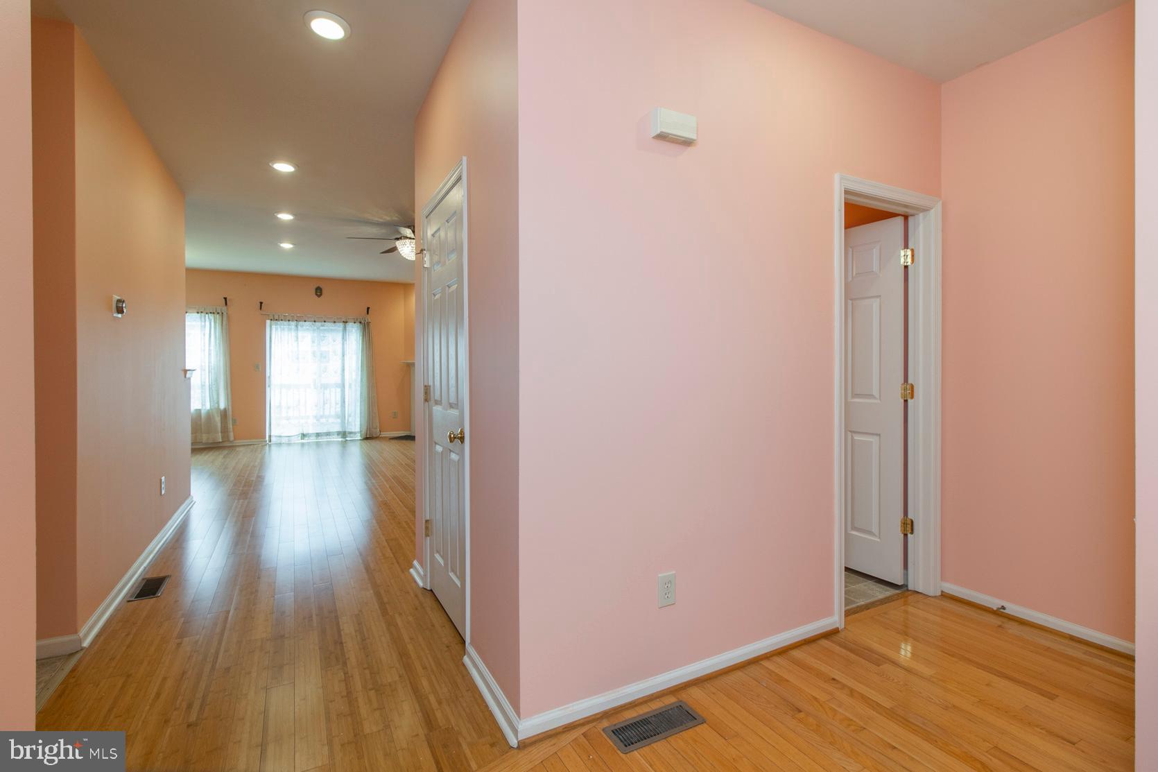 MONROE COURT - Residential Lease