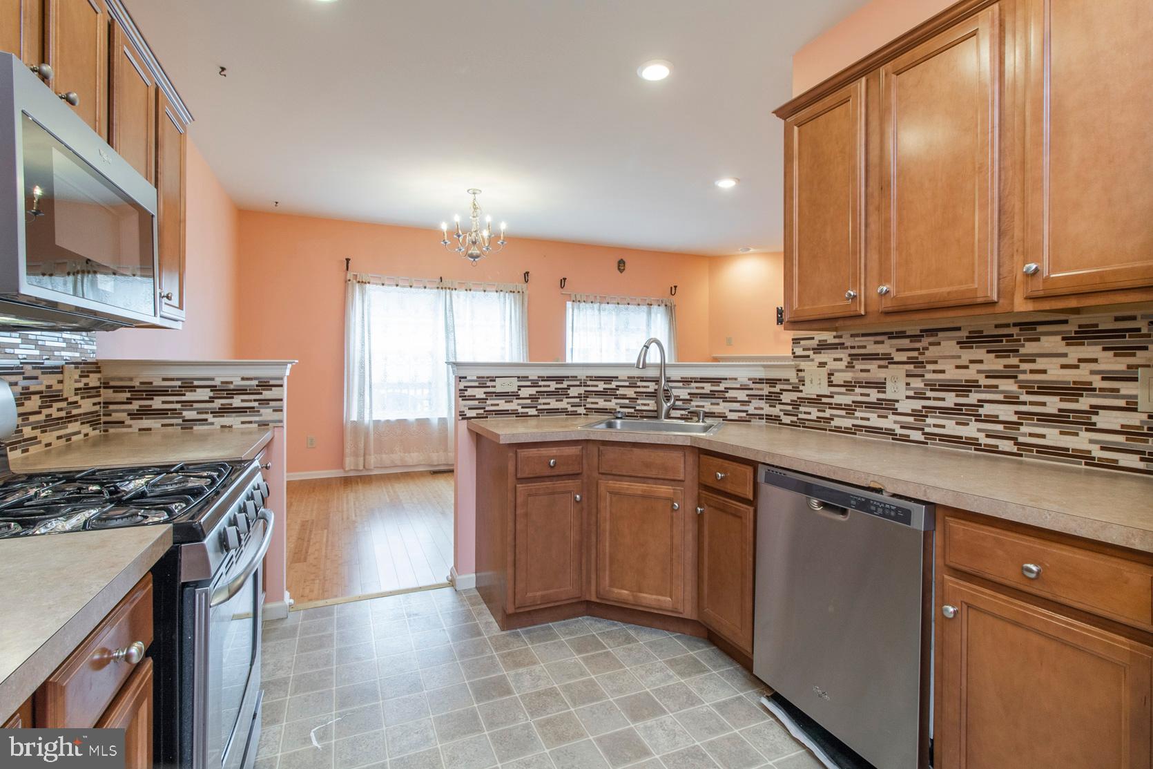 MONROE COURT - Residential Lease