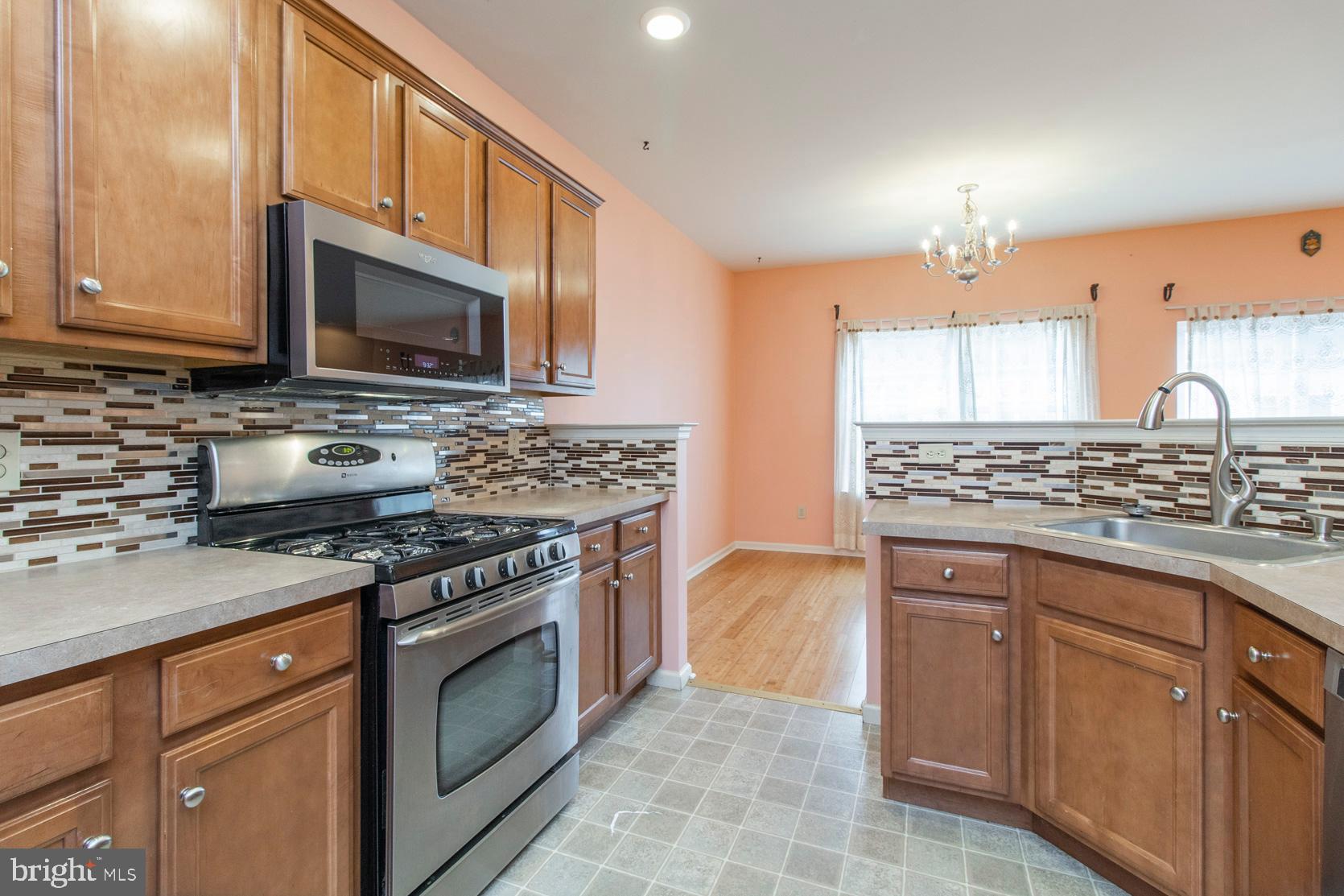 MONROE COURT - Residential Lease