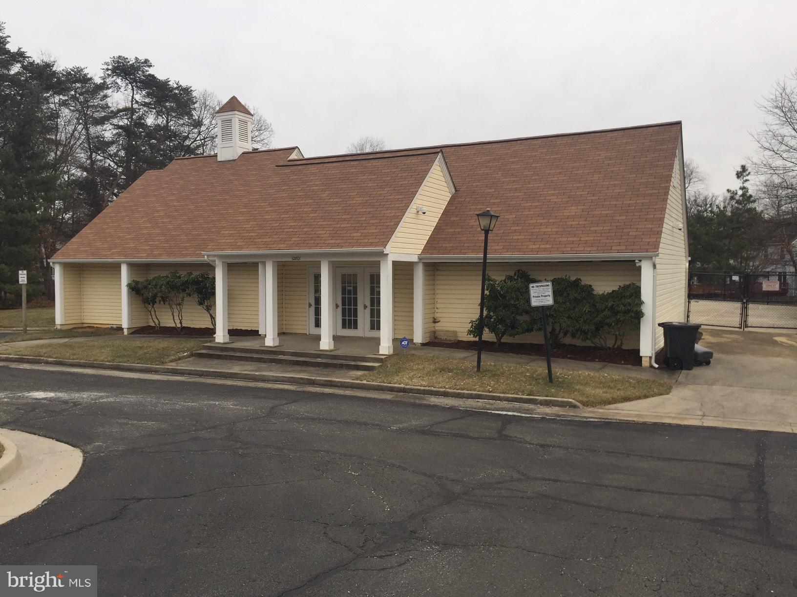 ROLLING BROOK - Residential Lease