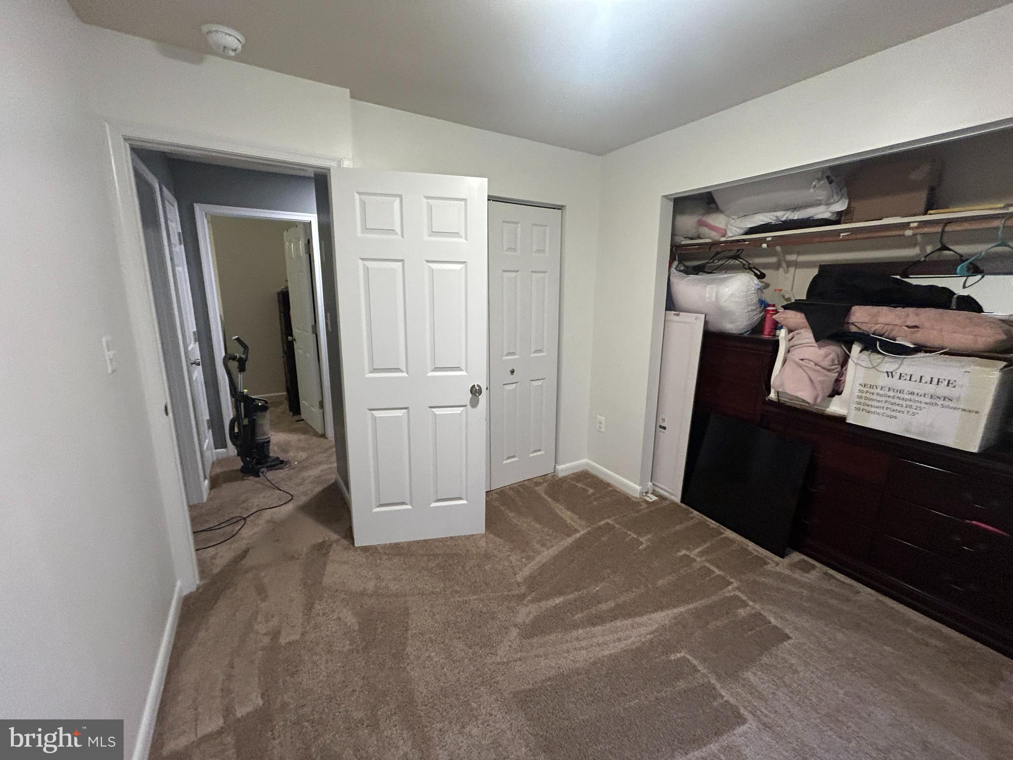 WHITE SANDS - Residential Lease