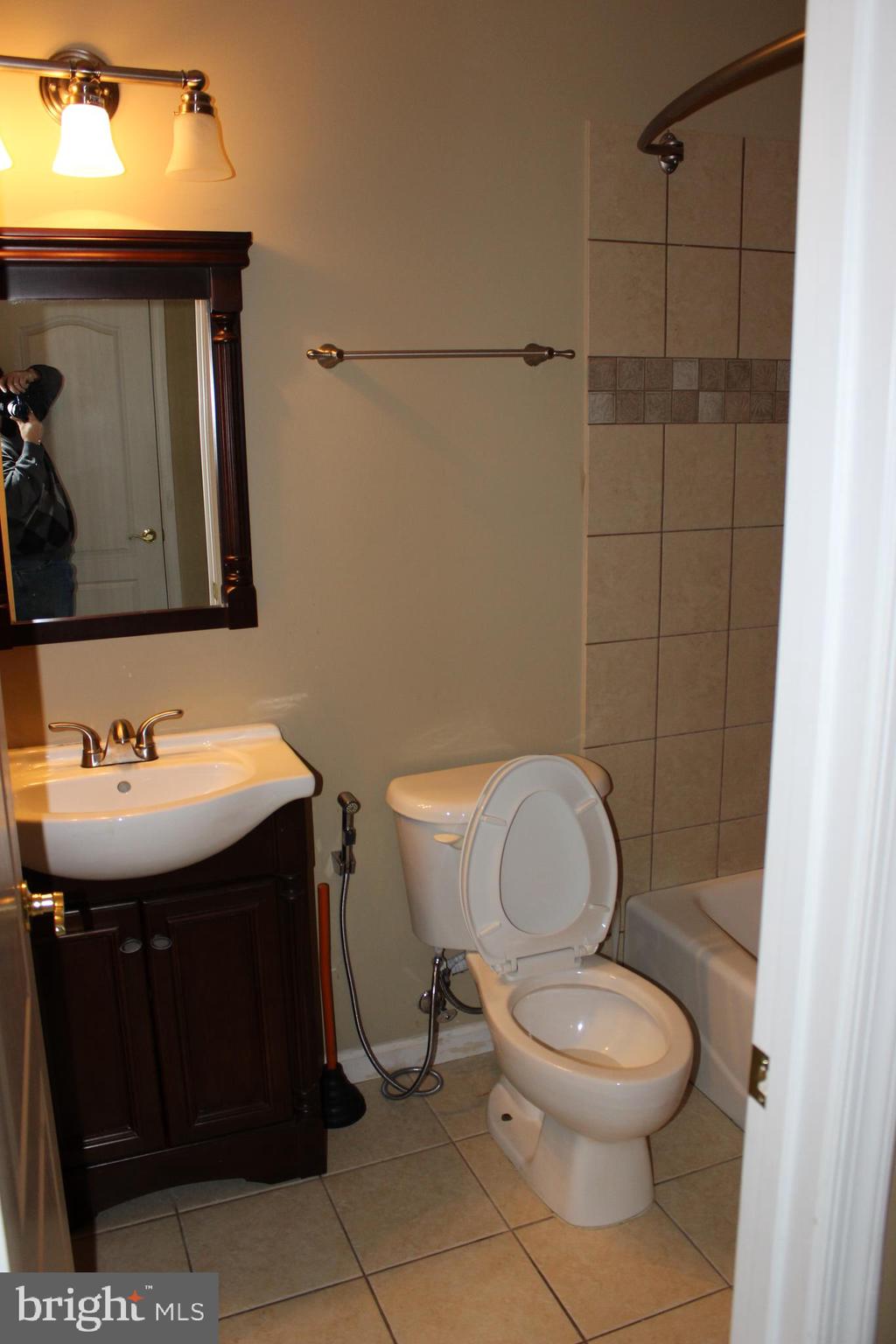 BUCKLEYS RESERVE - Residential Lease