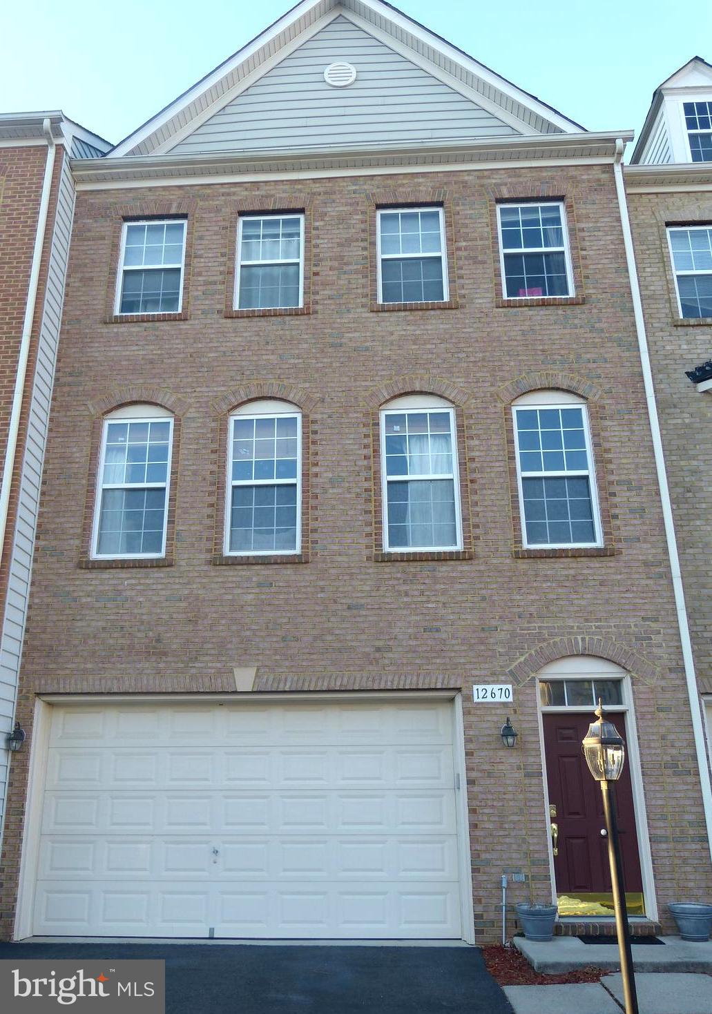 BUCKLEYS RESERVE - Residential Lease