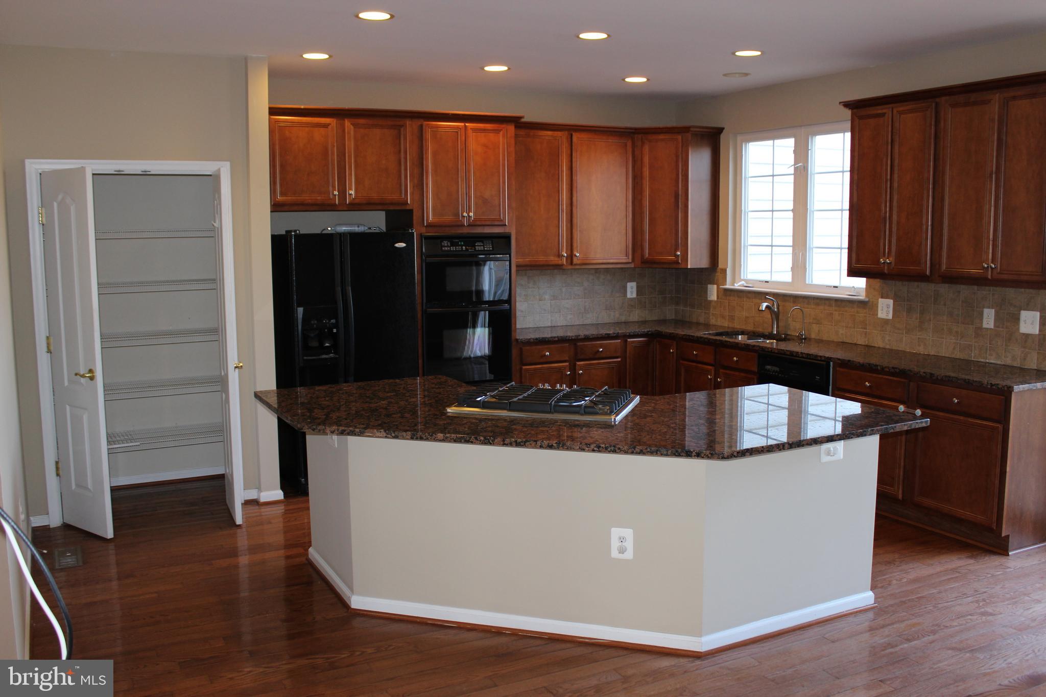 BUCKLEYS RESERVE - Residential Lease