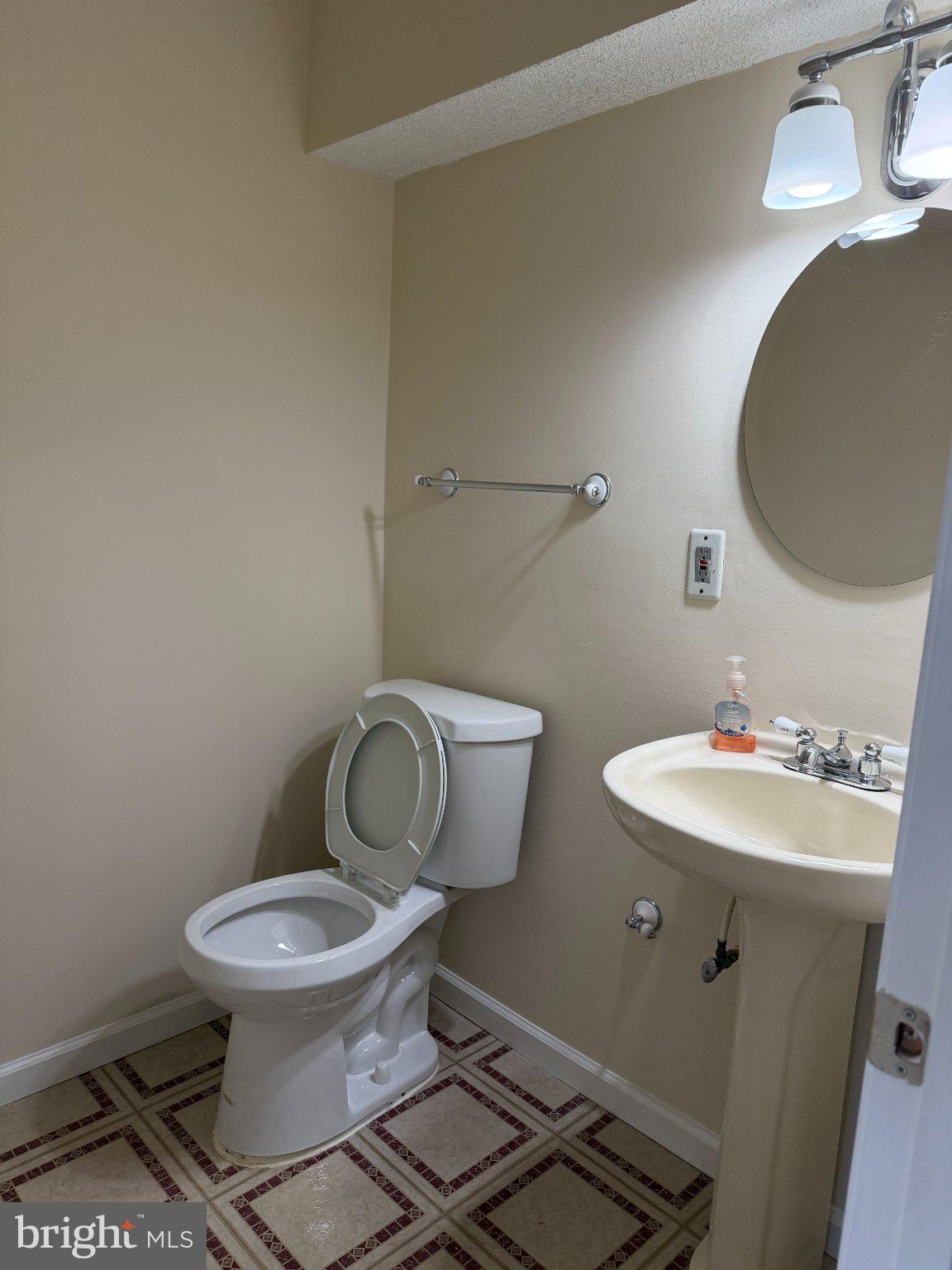 9400 SILVER METEOR COURT