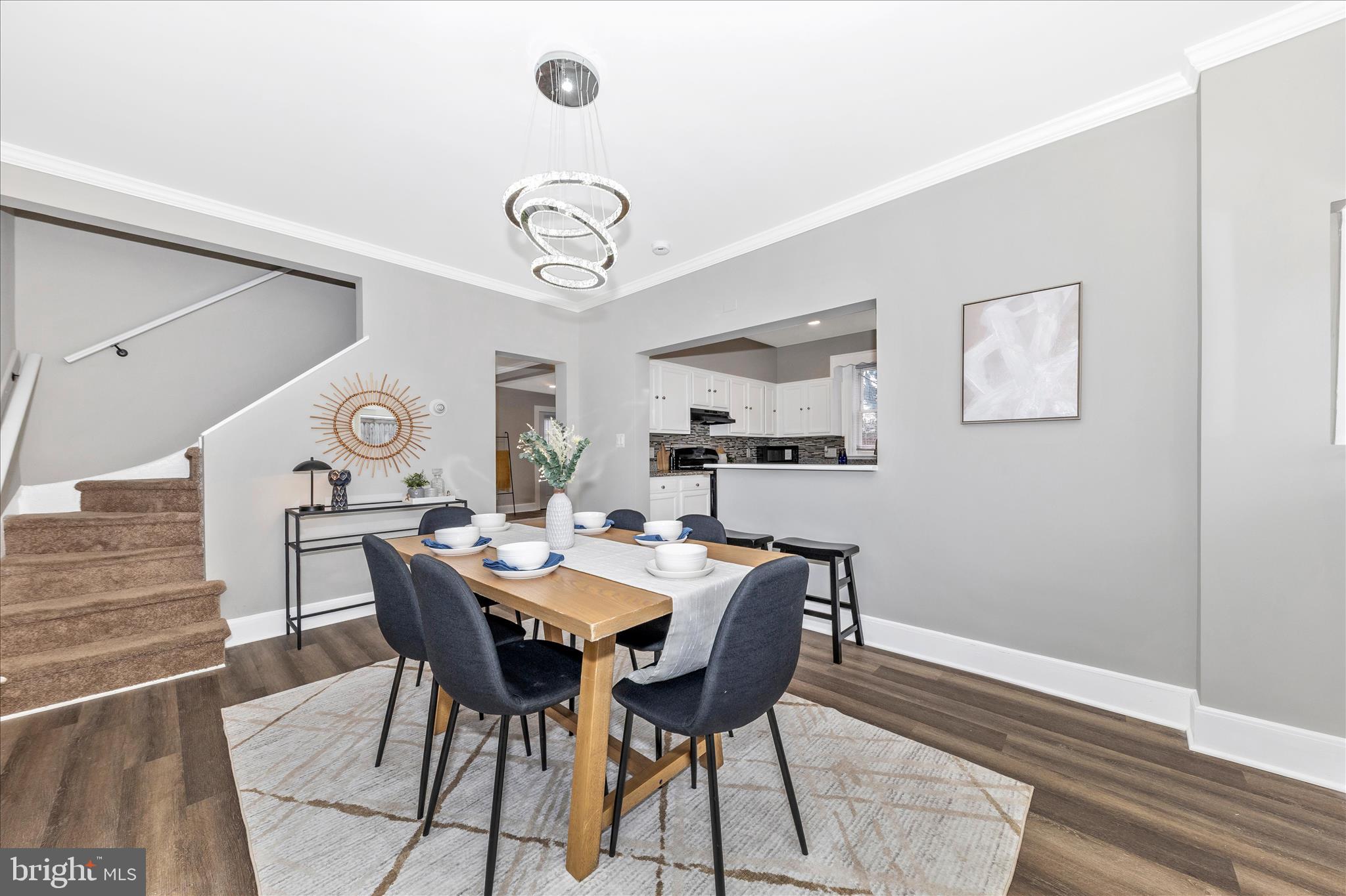 LAURAVILLE HISTORIC DISTRICT - Residential