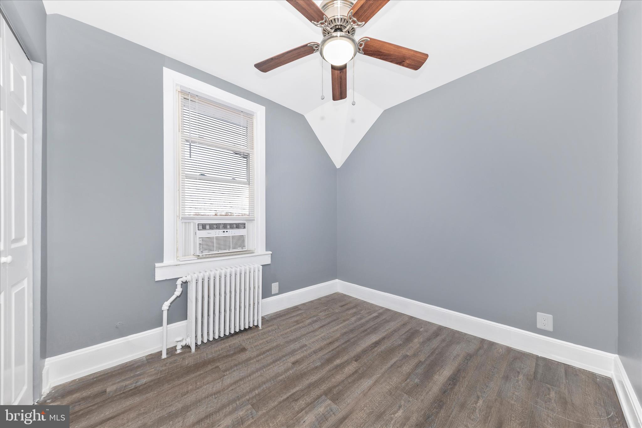 LAURAVILLE HISTORIC DISTRICT - Residential