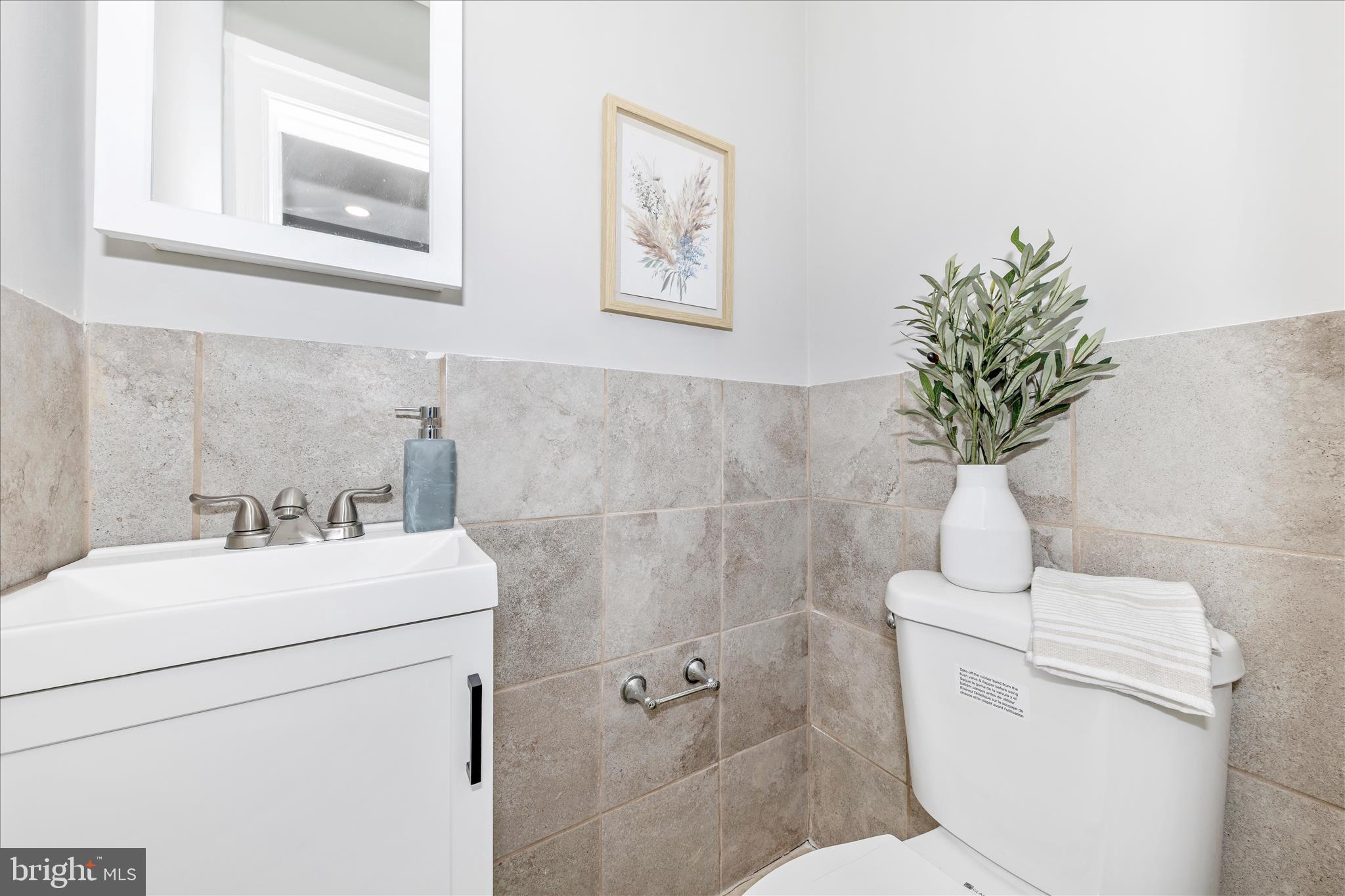 LAURAVILLE HISTORIC DISTRICT - Residential