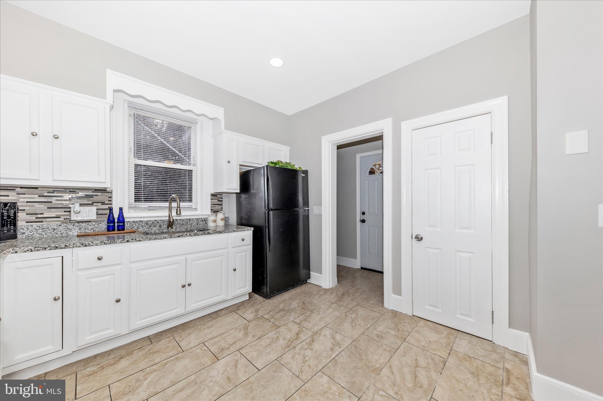 LAURAVILLE HISTORIC DISTRICT - Residential