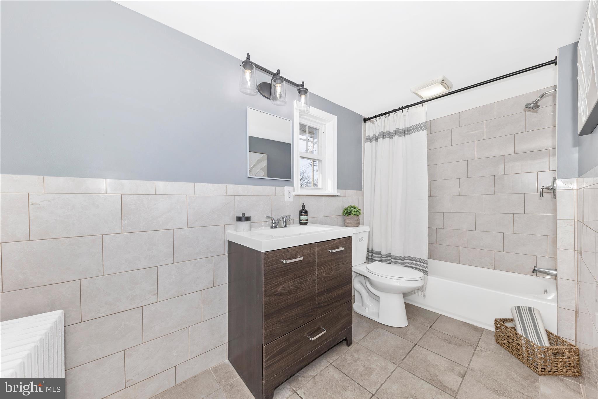 LAURAVILLE HISTORIC DISTRICT - Residential