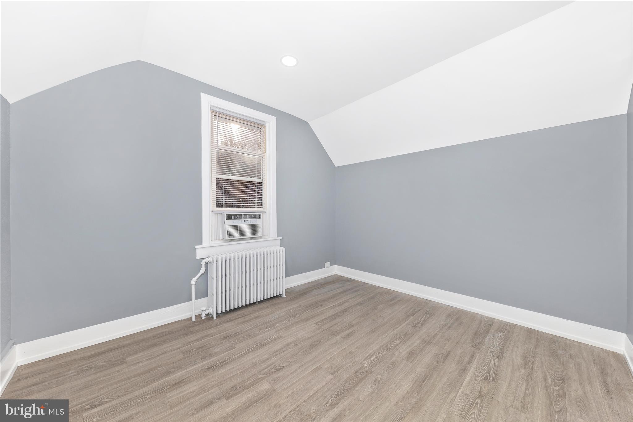 LAURAVILLE HISTORIC DISTRICT - Residential