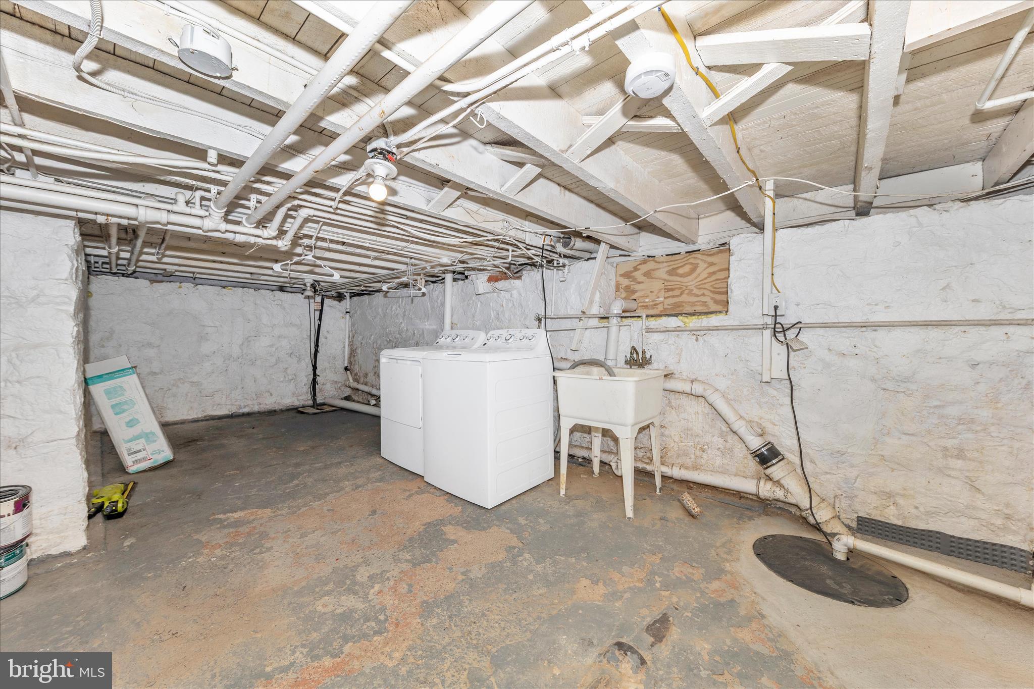 LAURAVILLE HISTORIC DISTRICT - Residential