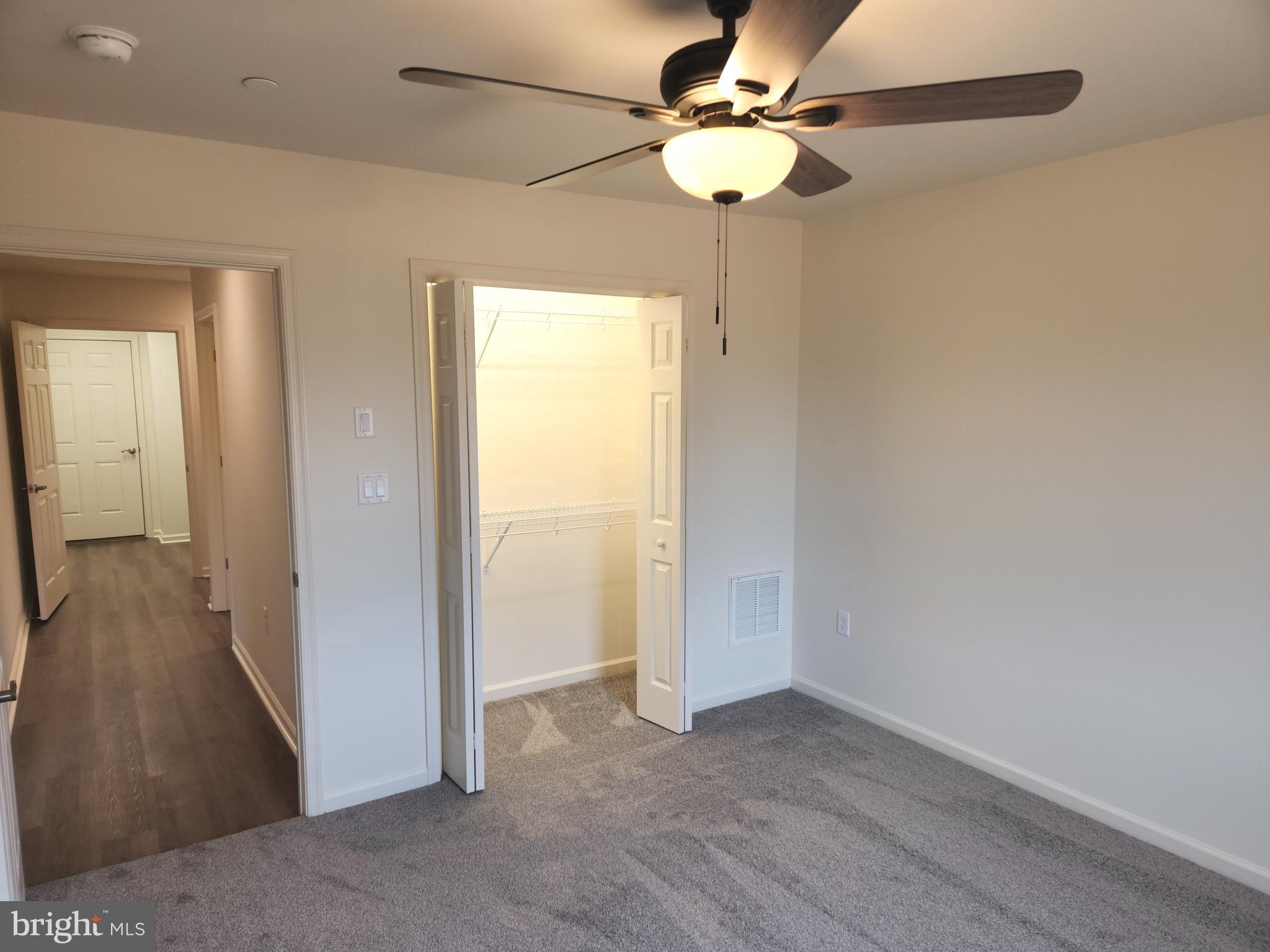 EMERALD POINTE - Residential Lease